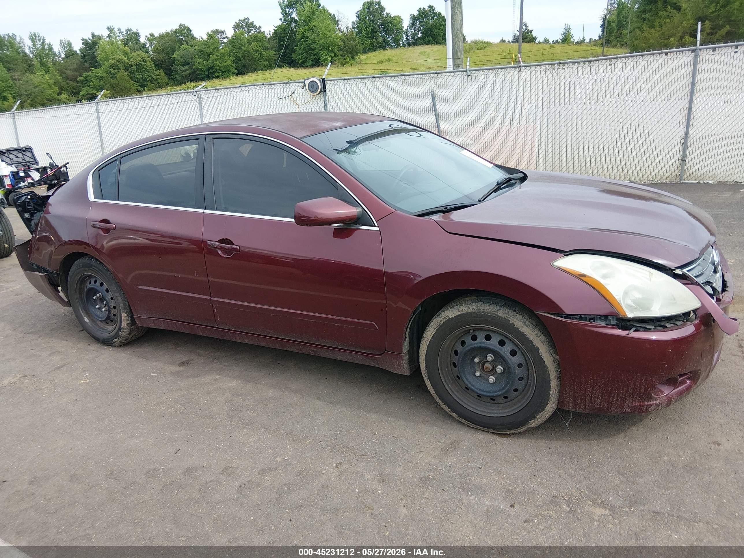2011 Nissan Altima 2.5 S Maroon vin: 1N4AL2AP7BC112675