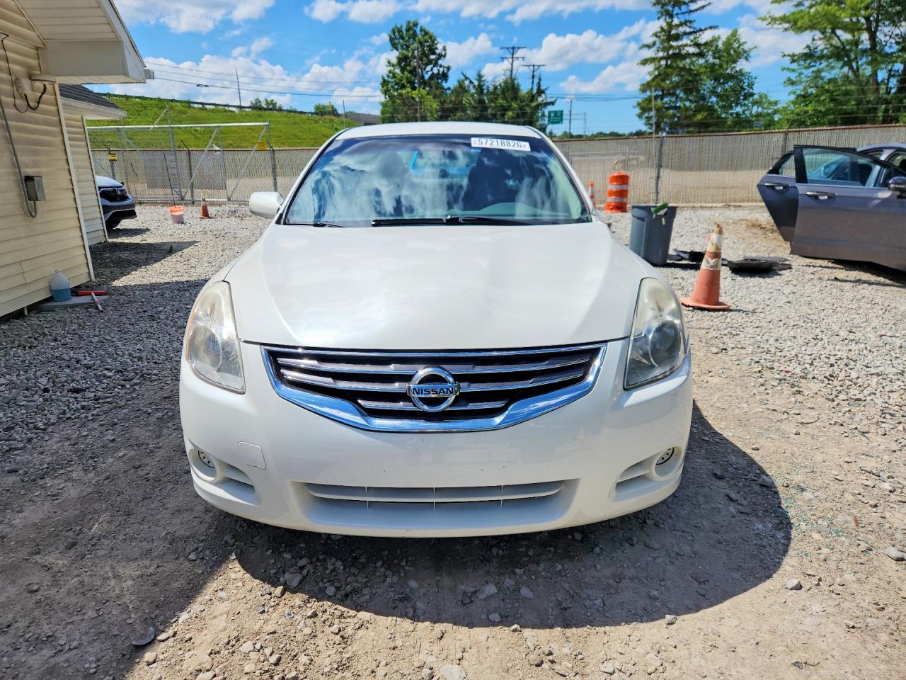 2011 Nissan Altima 2.5 White vin: 1N4AL2AP7BC147250