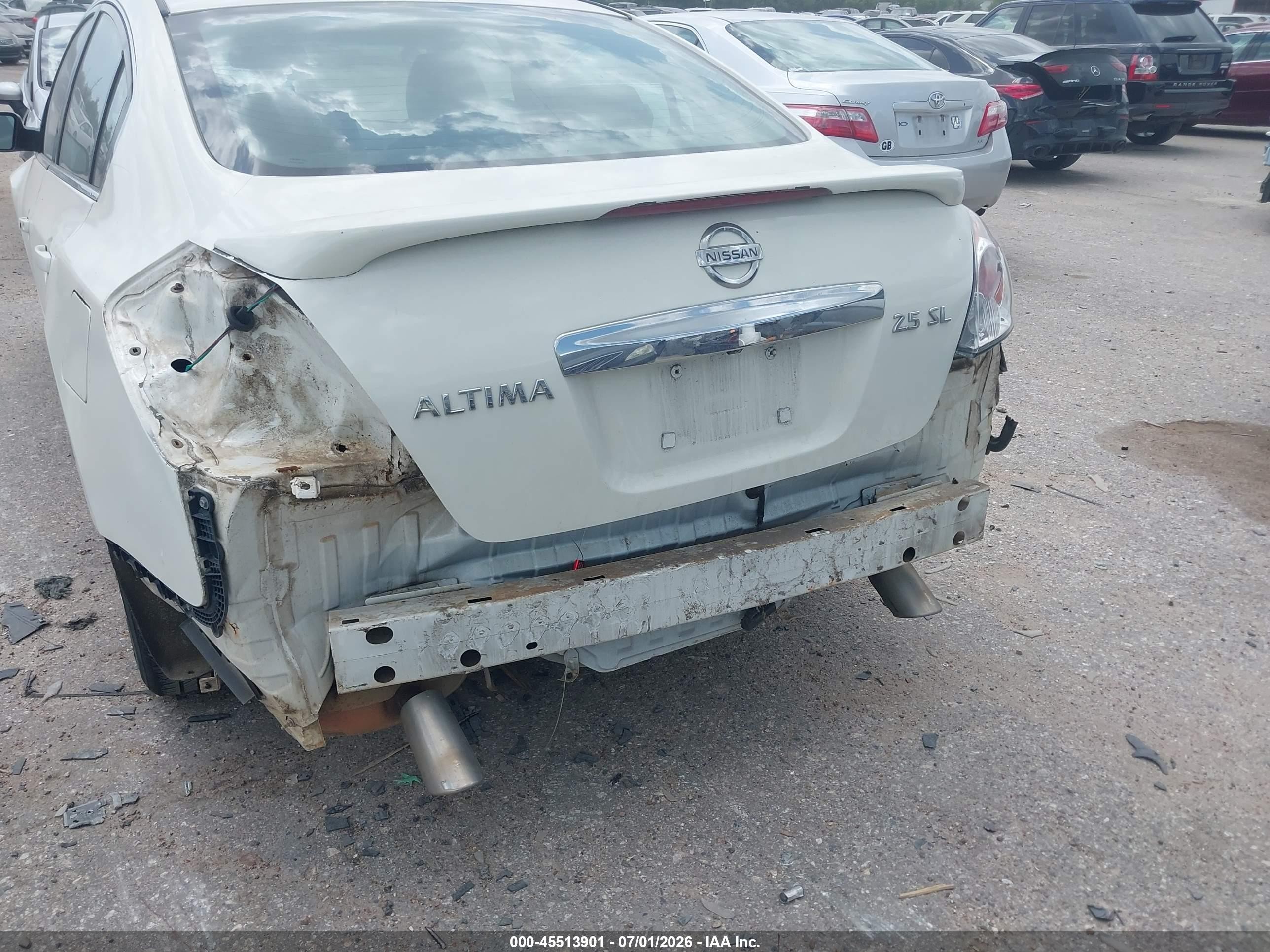 2011 Nissan Altima 2.5 S White vin: 1N4AL2AP7BC172813