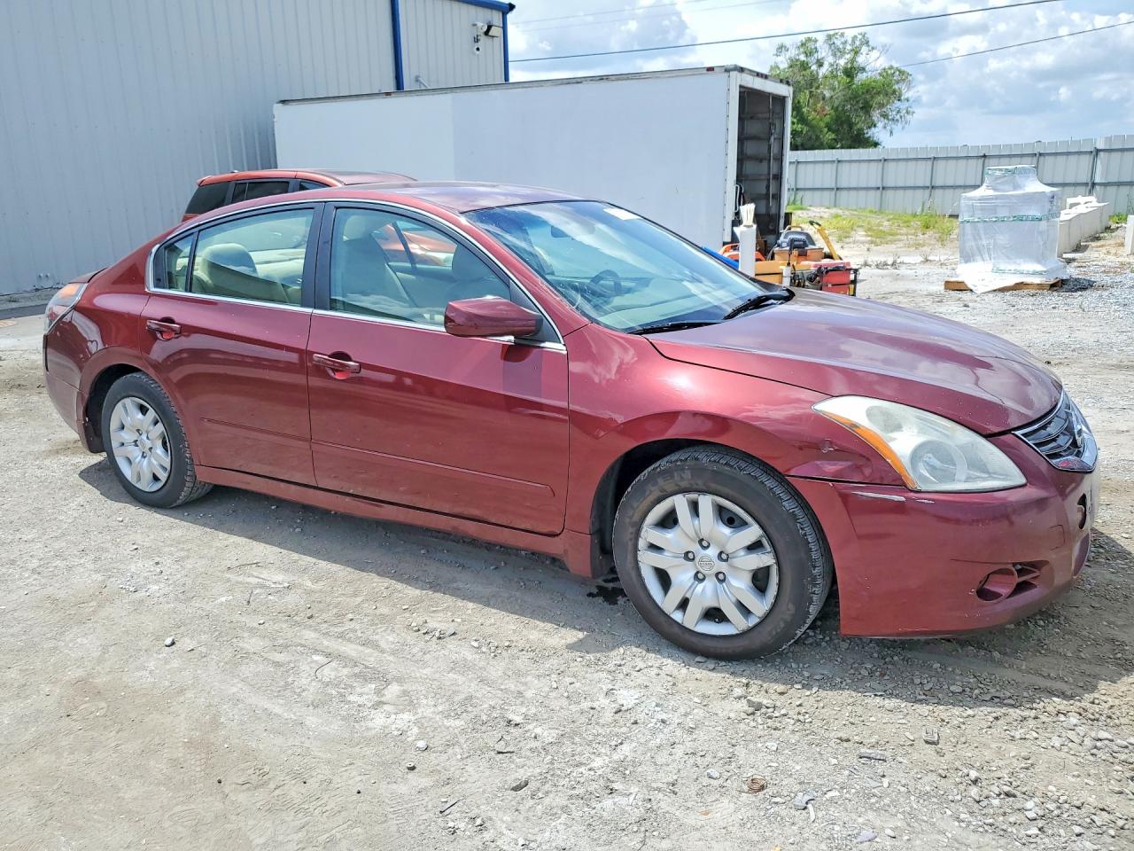 2011 Nissan Altima 2.5 Red vin: 1N4AL2AP7BN433541