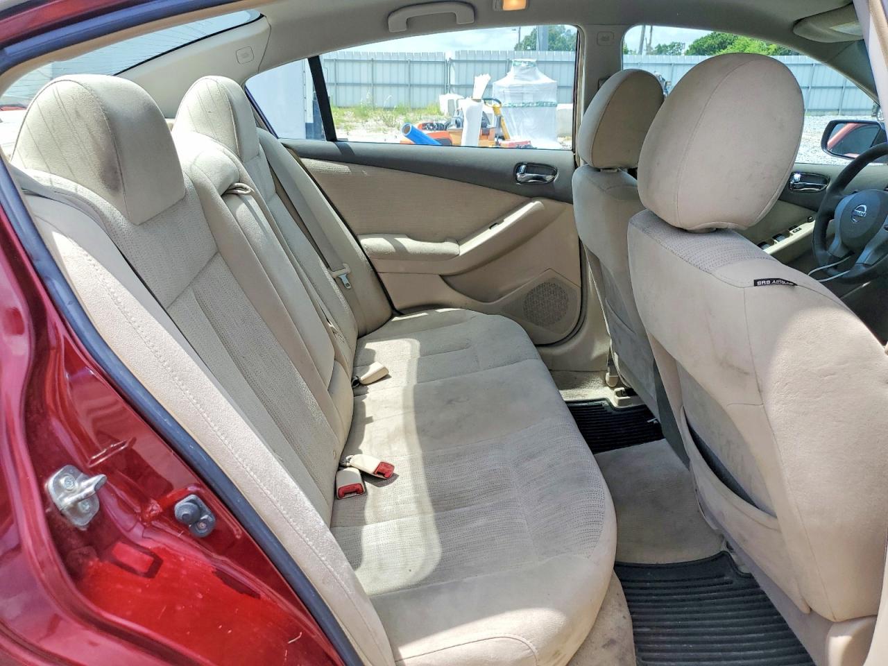 2011 Nissan Altima 2.5 Red vin: 1N4AL2AP7BN433541