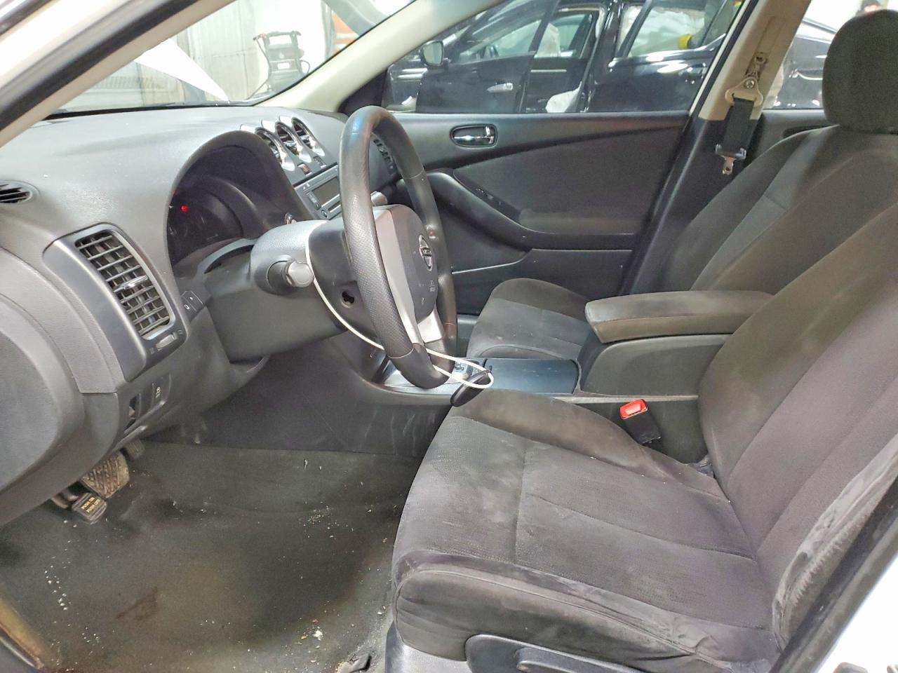2011 Nissan Altima 2.5 Белый vin: 1N4AL2AP7BN435872