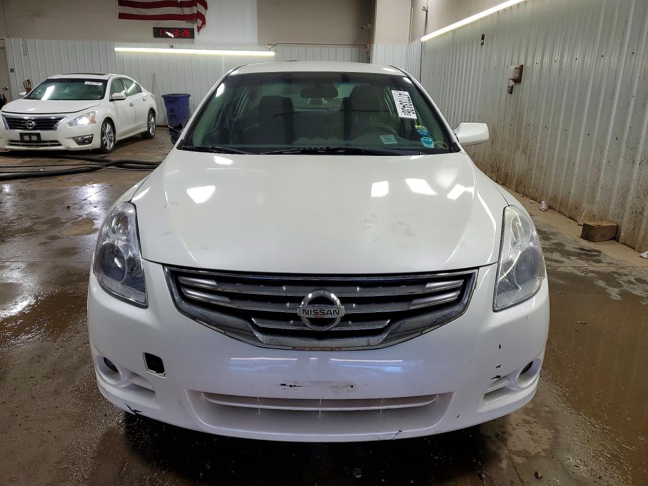 2011 Nissan Altima 2.5 Белый vin: 1N4AL2AP7BN435872