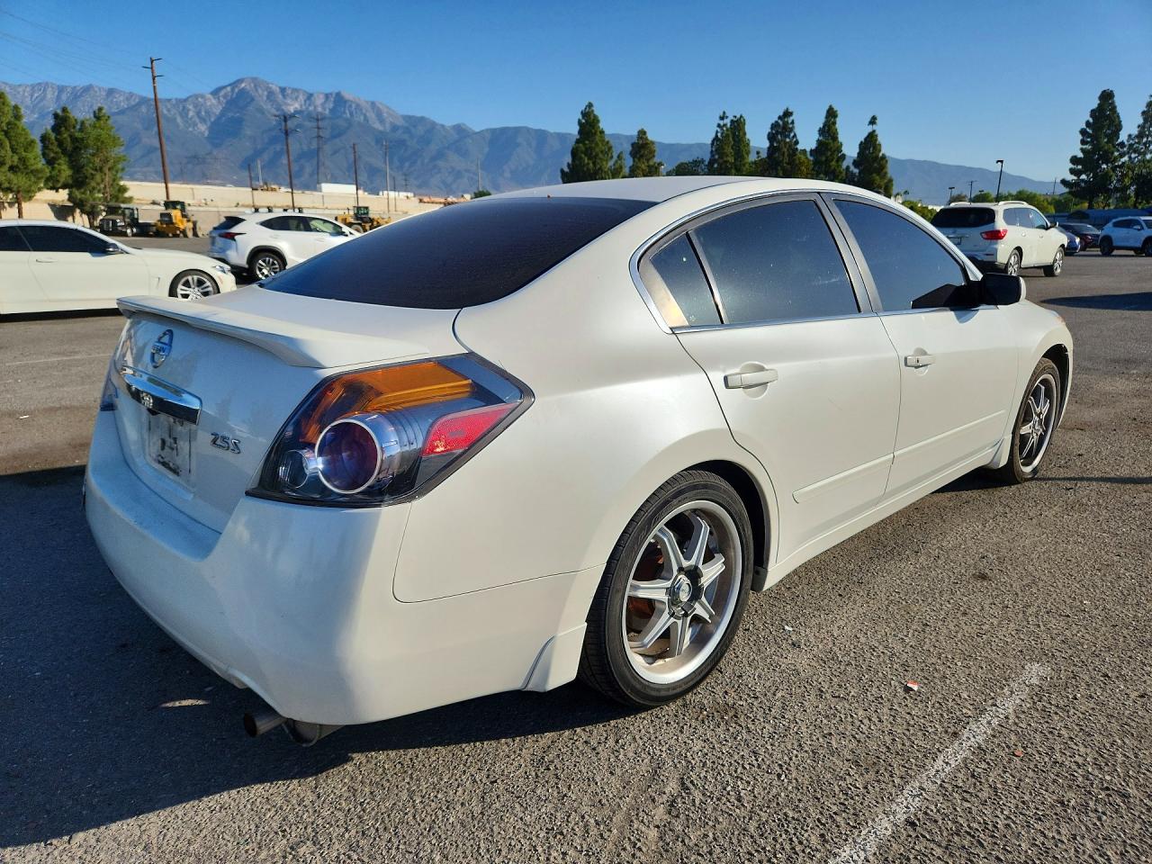 2011 Nissan Altima 2.5 White vin: 1N4AL2AP7BN436990