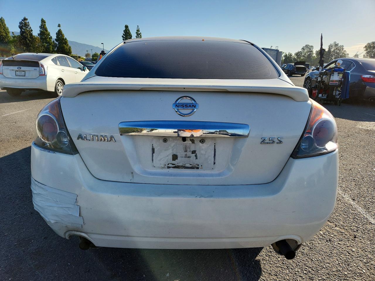 2011 Nissan Altima 2.5 White vin: 1N4AL2AP7BN436990
