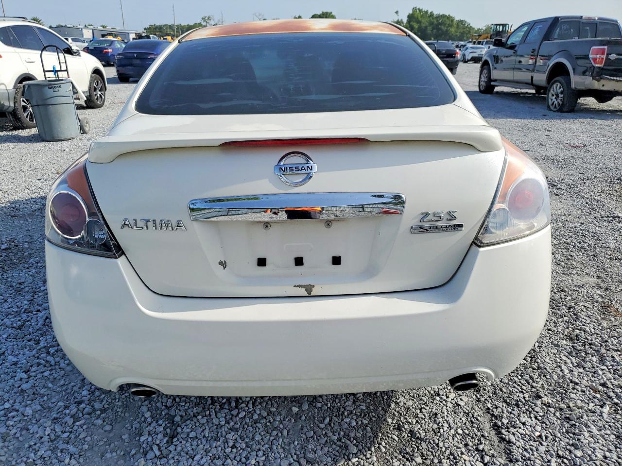 2011 Nissan Altima White vin: 1N4AL2AP7BN448413