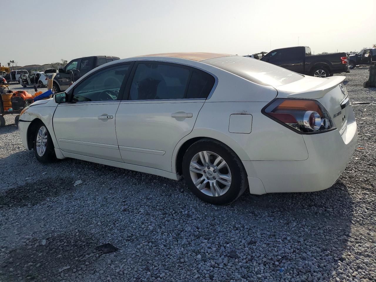 2011 Nissan Altima White vin: 1N4AL2AP7BN448413