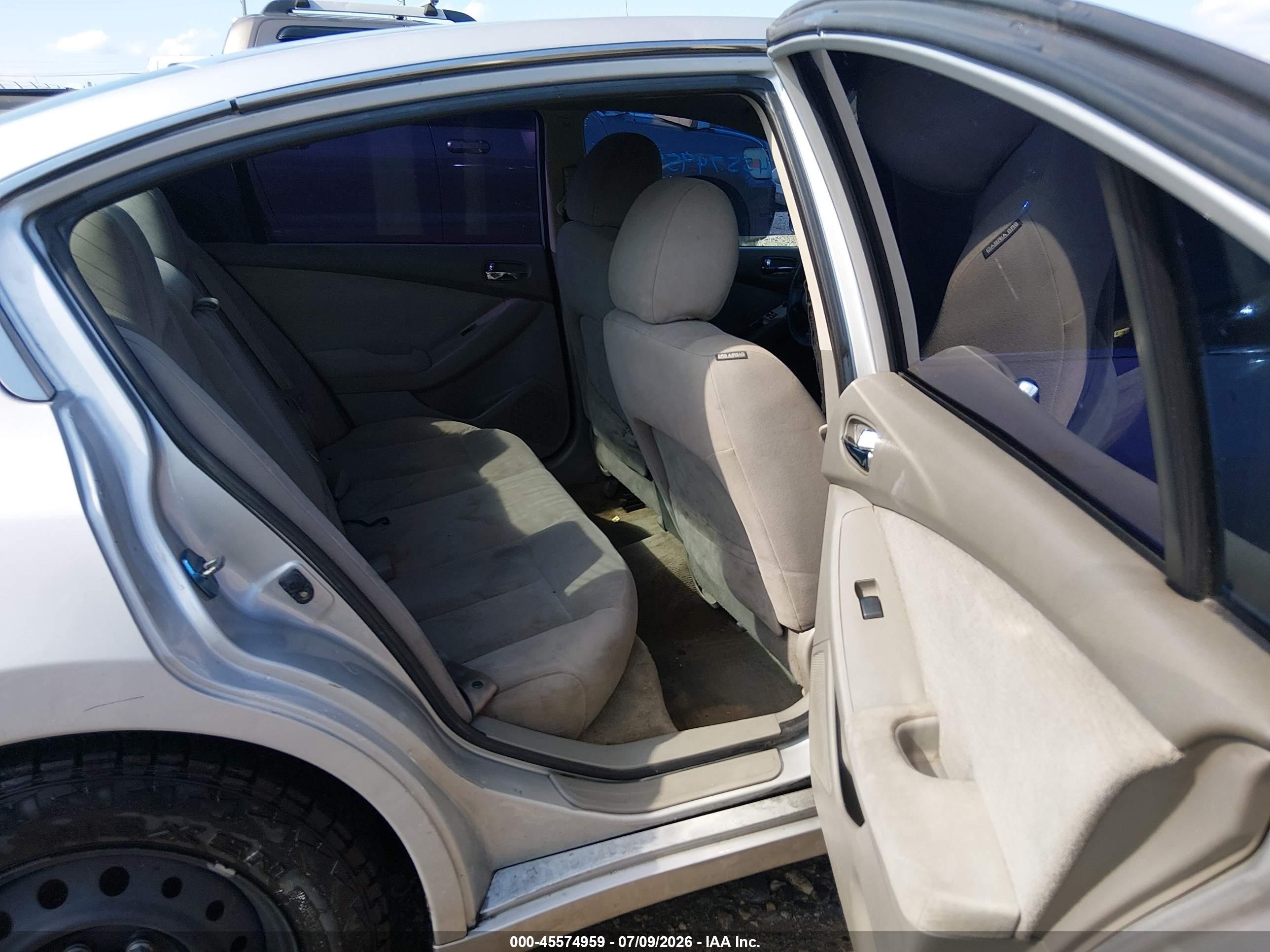2011 Nissan Altima 2.5 S Silver vin: 1N4AL2AP7BN507122