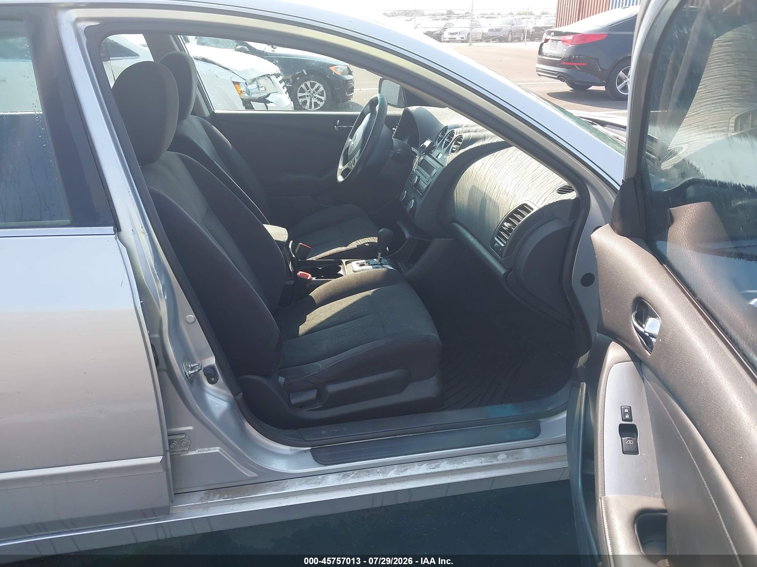 2012 Nissan Altima 2.5 S Silver vin: 1N4AL2AP7CC127307
