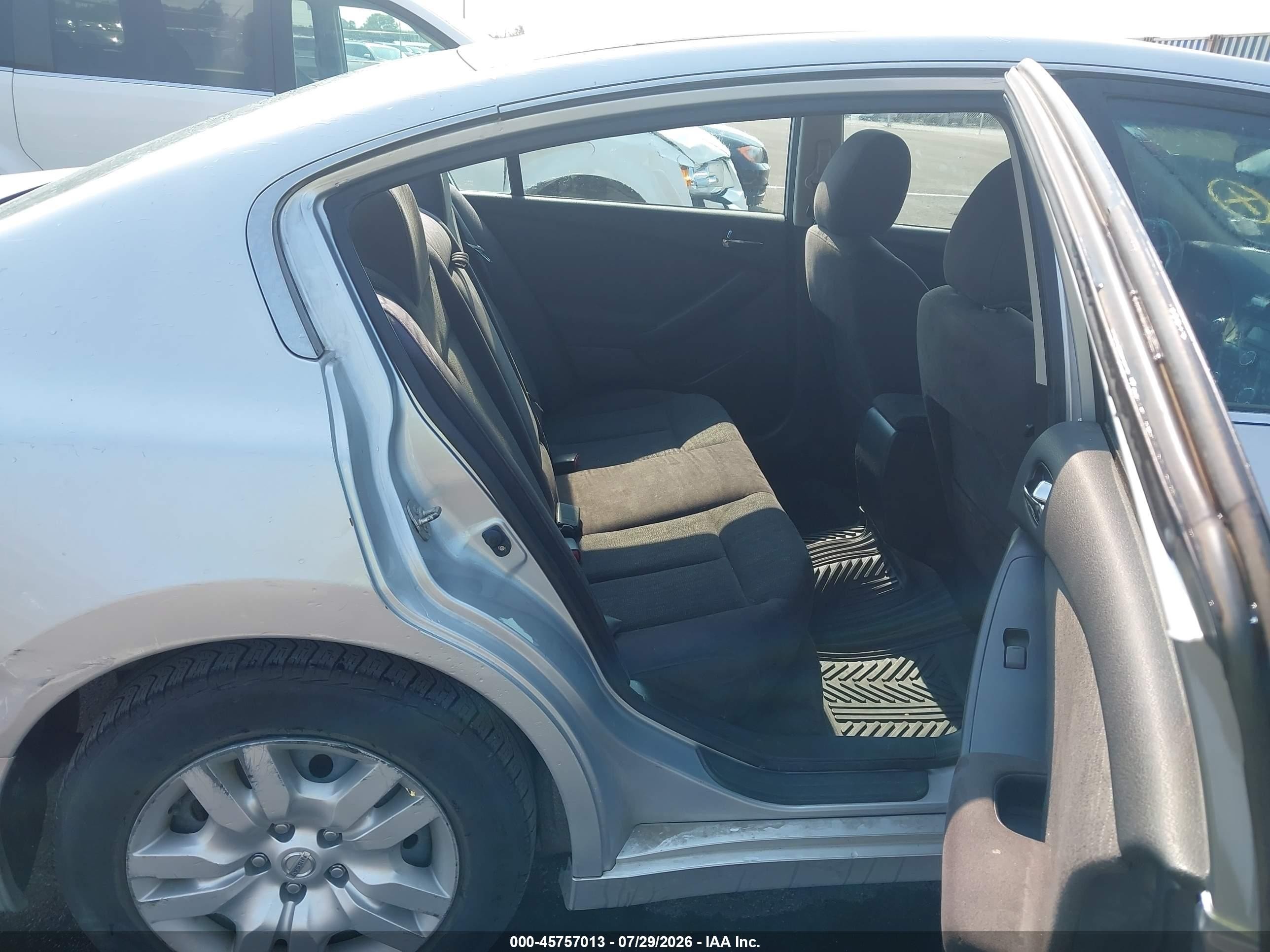 2012 Nissan Altima 2.5 S Silver vin: 1N4AL2AP7CC127307