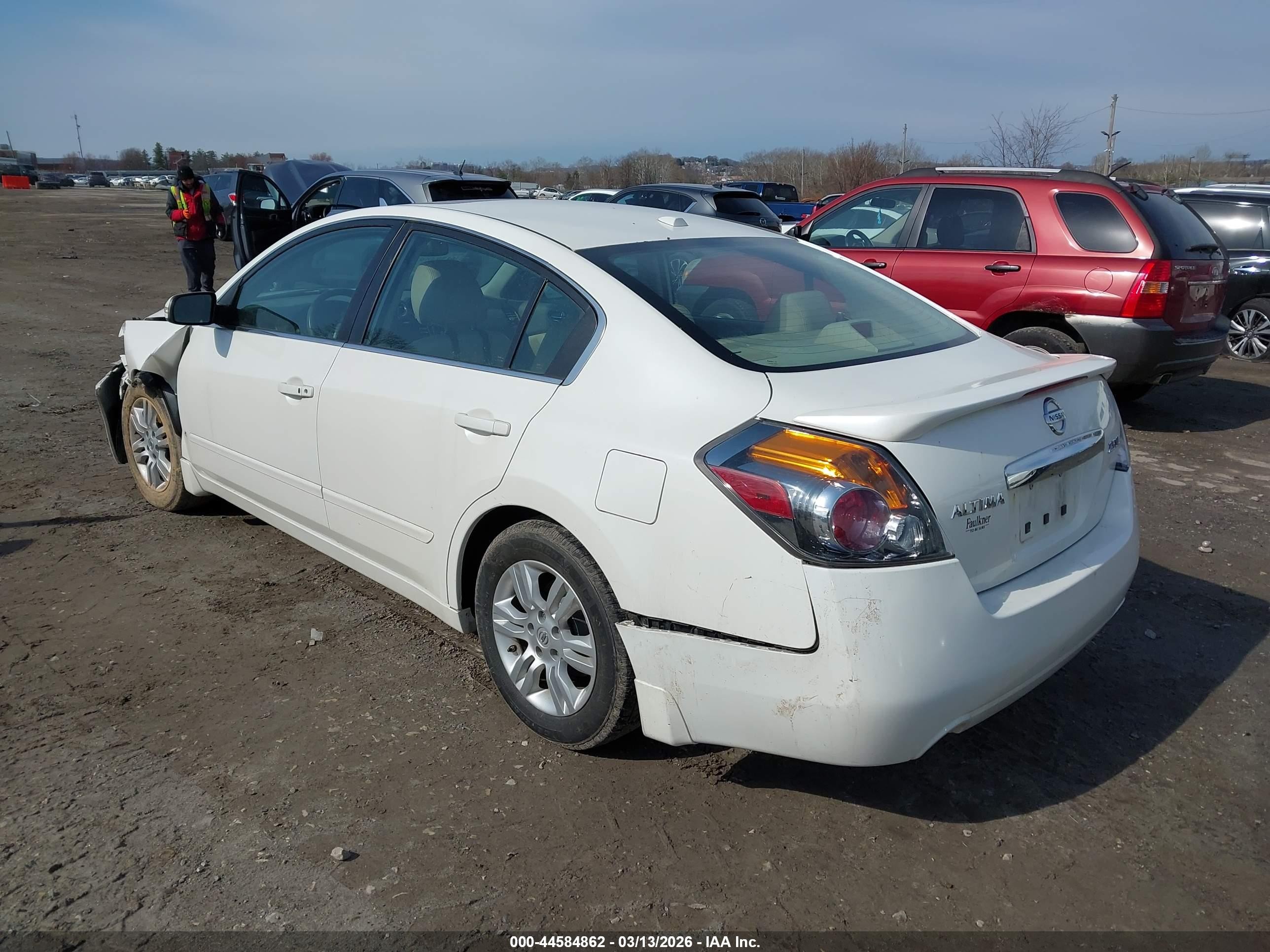 2012 Nissan Altima 2.5 S White vin: 1N4AL2AP7CC167466