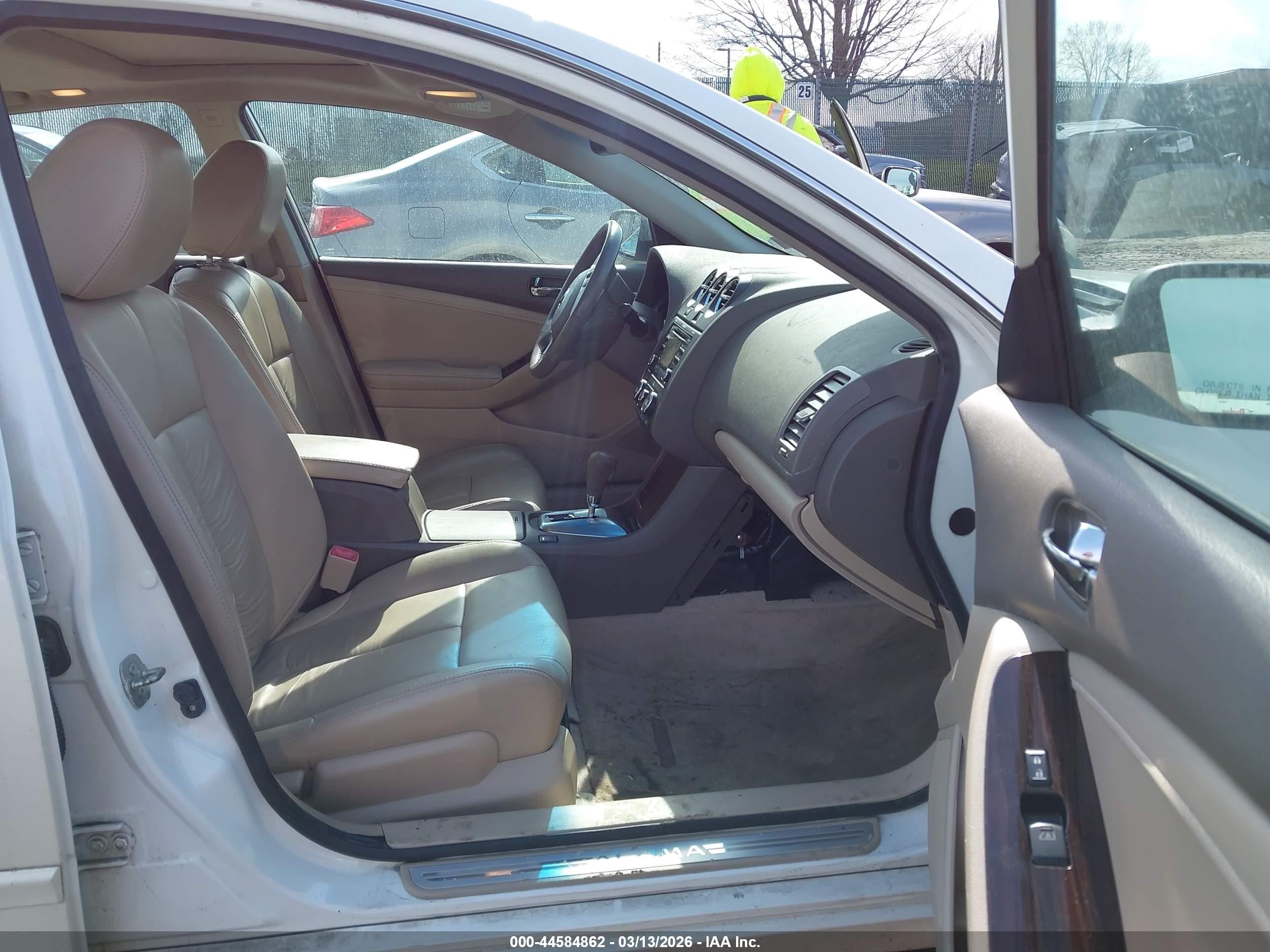 2012 Nissan Altima 2.5 S White vin: 1N4AL2AP7CC167466