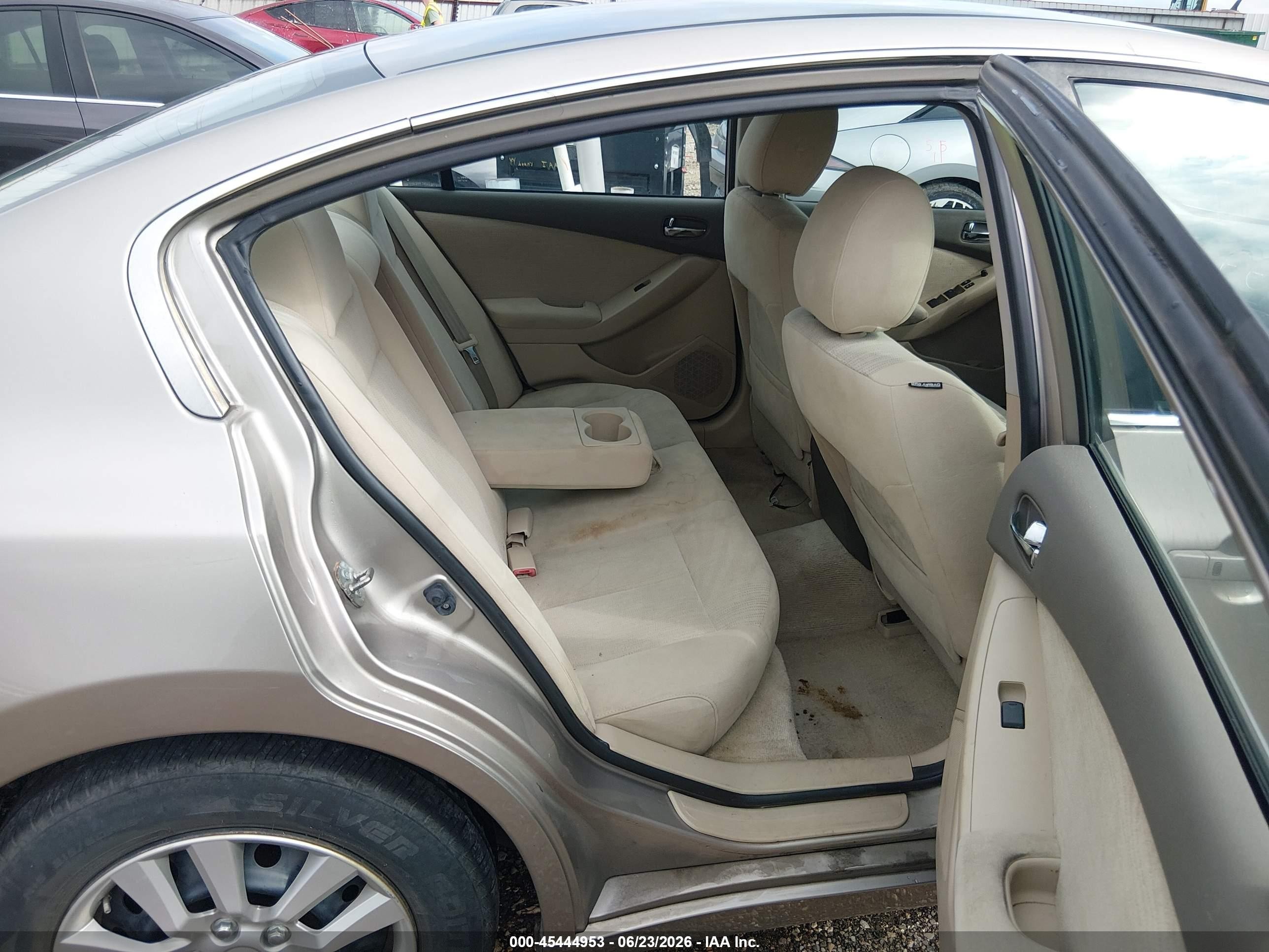 2012 Nissan Altima 2.5 S Beige vin: 1N4AL2AP7CC211076
