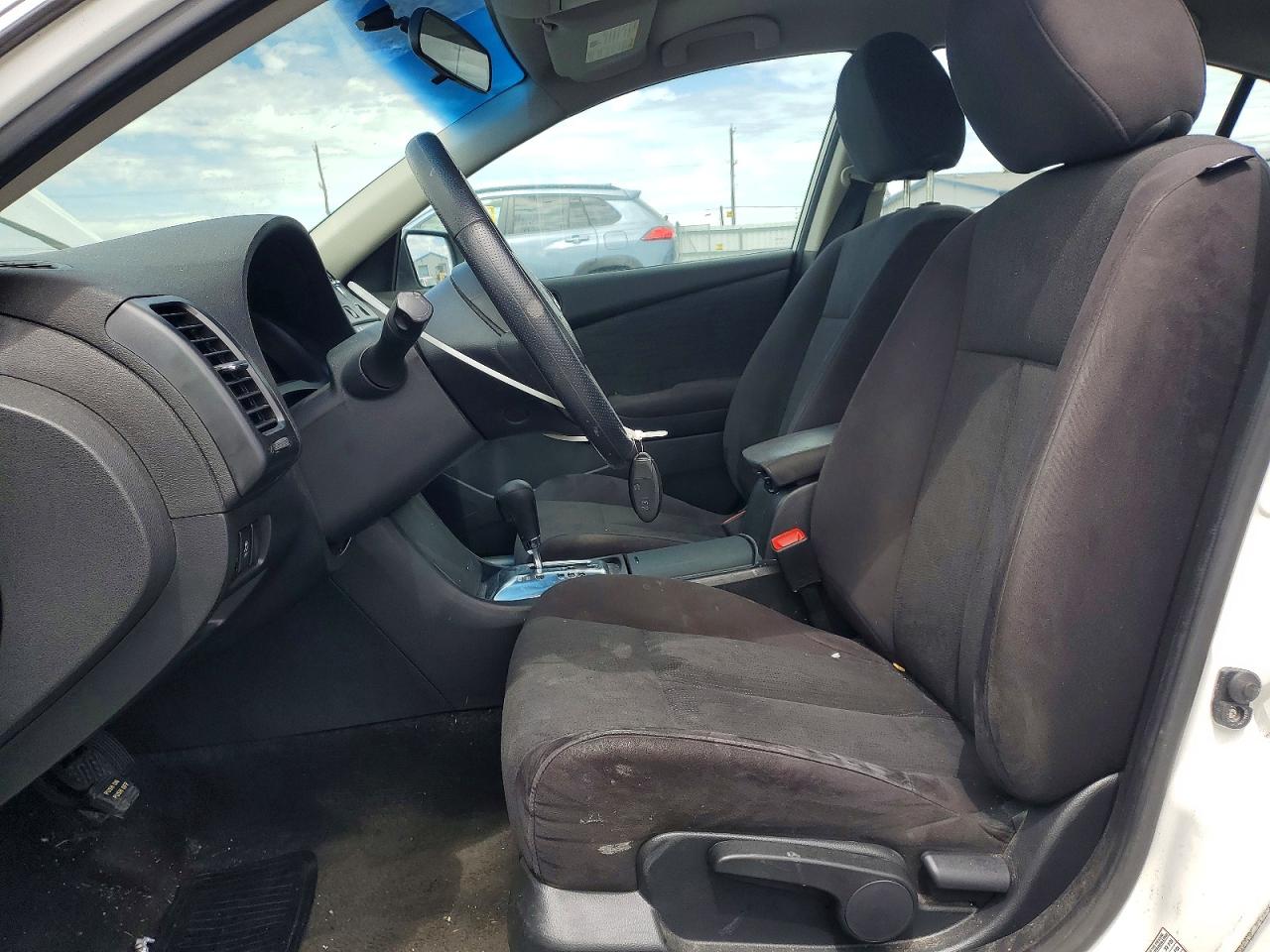 2012 Nissan Altima 2.5 White vin: 1N4AL2AP7CC259614
