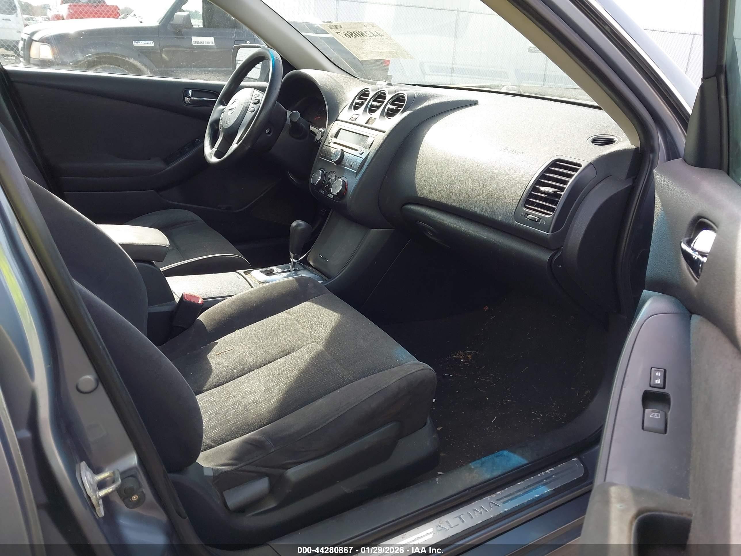 2012 Nissan Altima 2.5 S Silver vin: 1N4AL2AP7CN420130