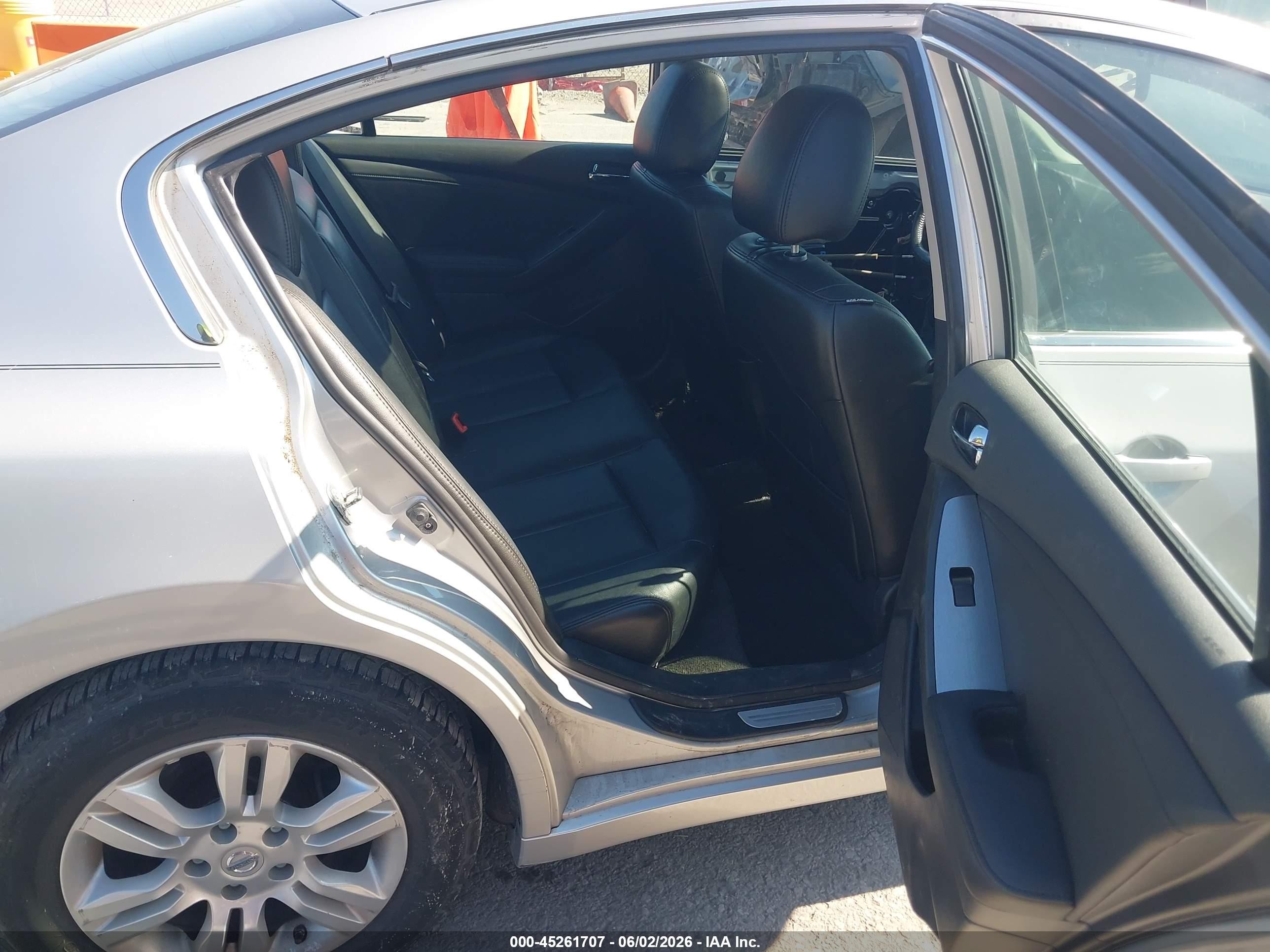 2012 Nissan Altima 2.5 S Silver vin: 1N4AL2AP7CN440300