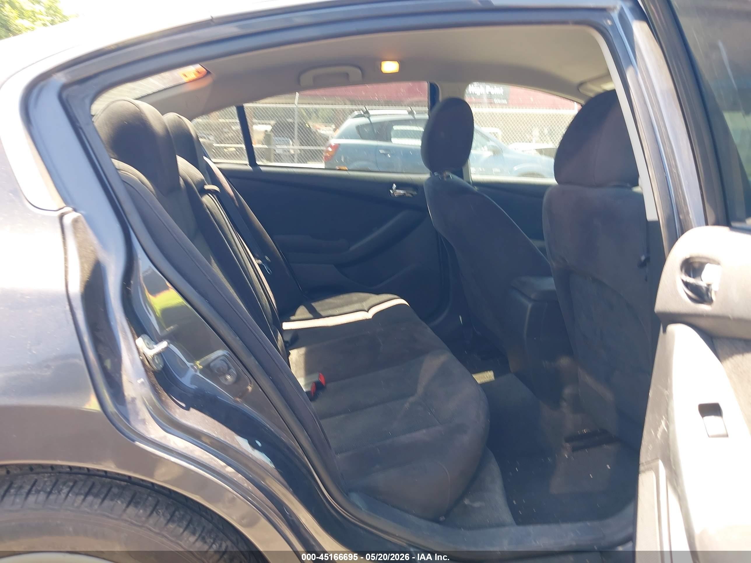 2012 Nissan Altima 2.5 S Серый vin: 1N4AL2AP7CN458036