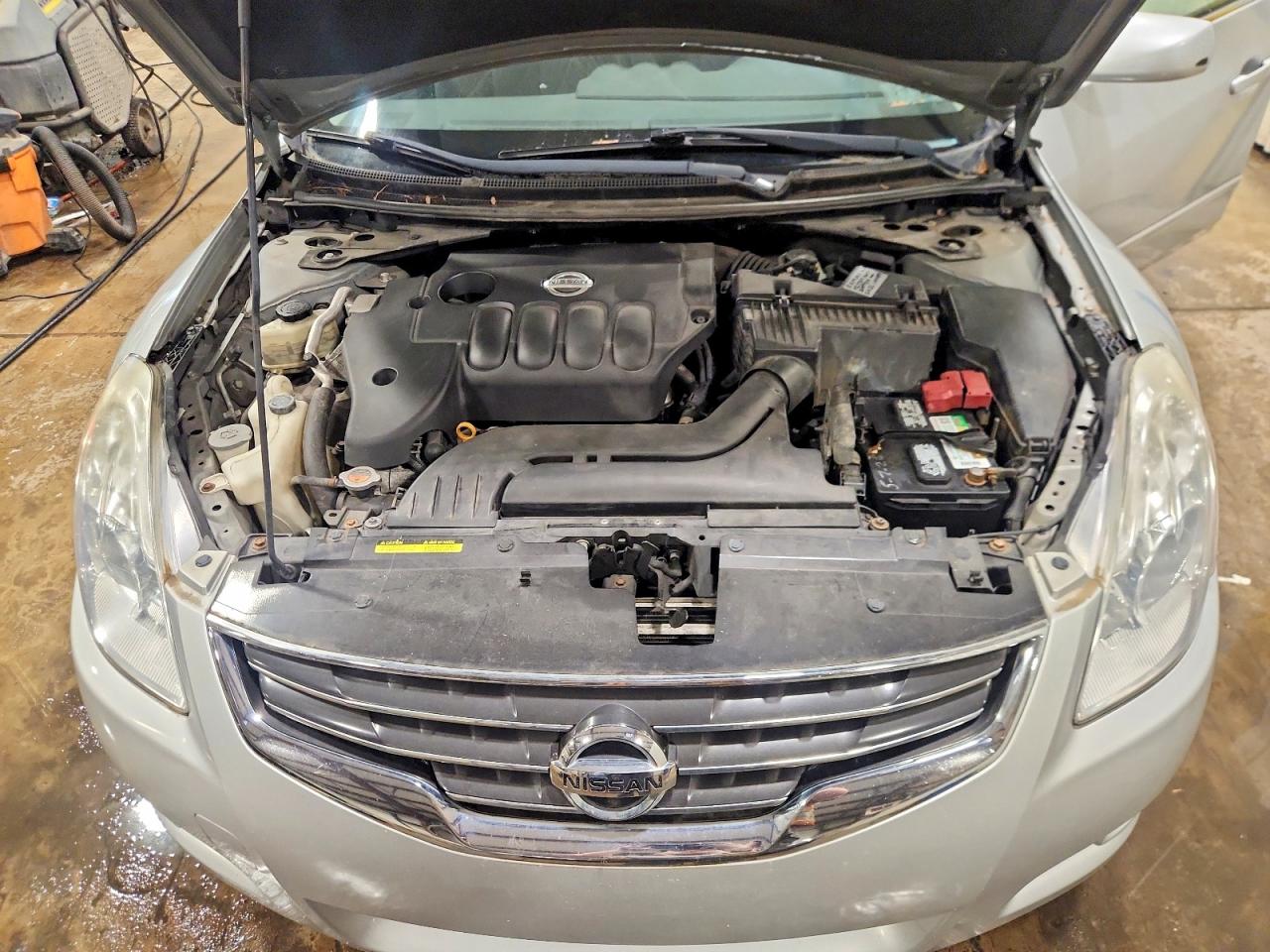 2012 Nissan Altima 2.5 Silver vin: 1N4AL2AP7CN555818