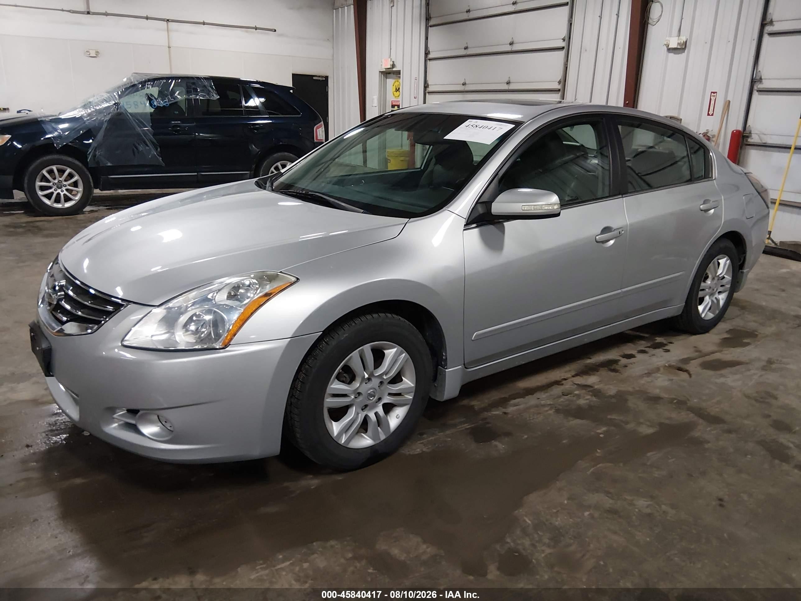 2010 Nissan Altima 2.5 S Silver vin: 1N4AL2AP8AC165500