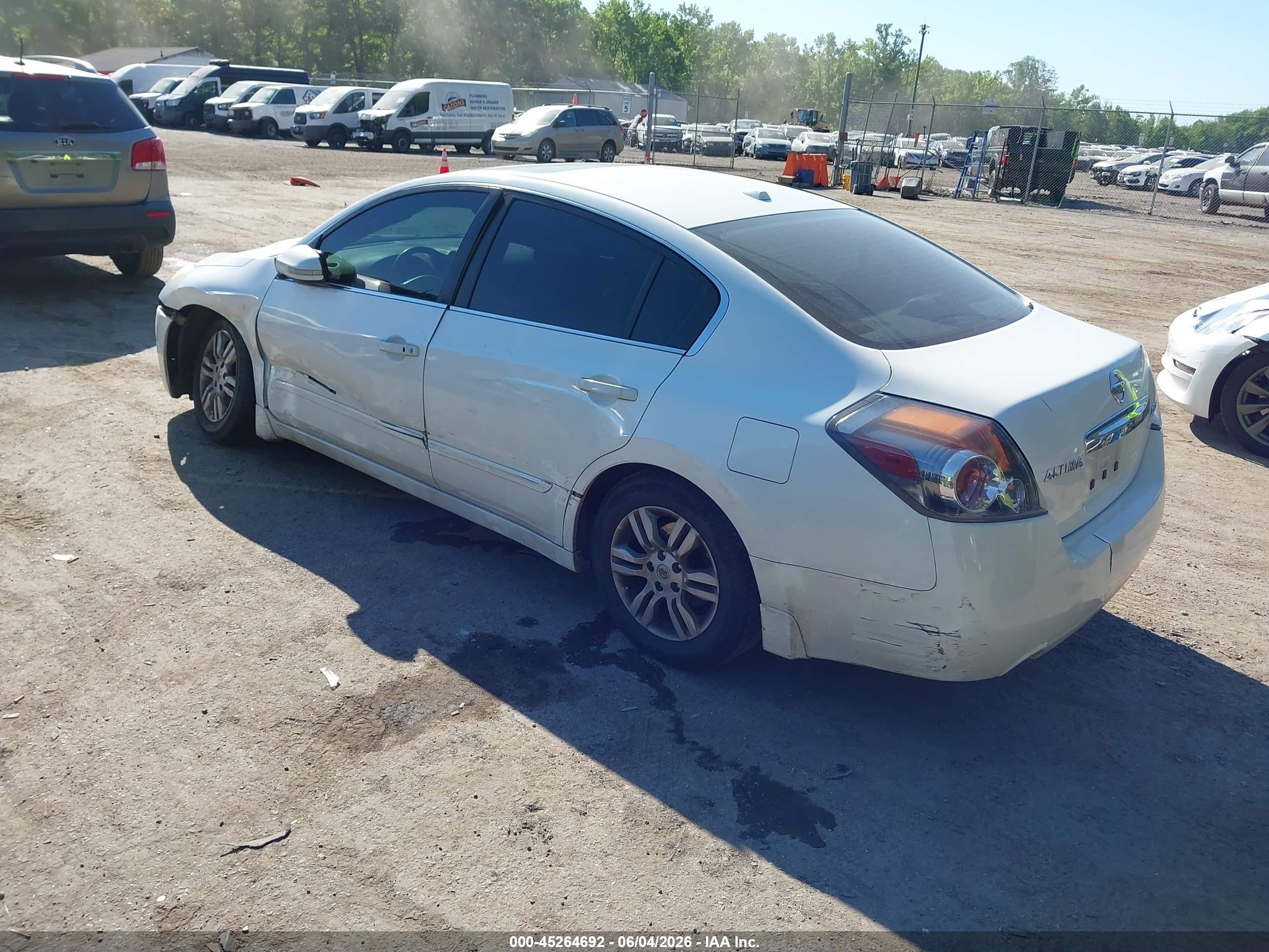 2010 Nissan Altima 2.5 S White vin: 1N4AL2AP8AC176321