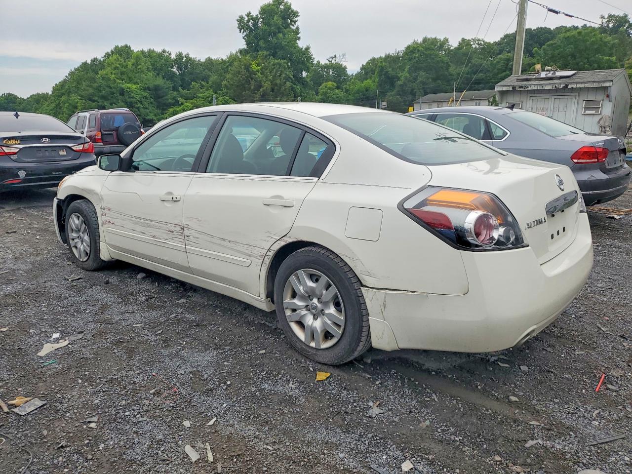 2010 Nissan Altima 2.5 White vin: 1N4AL2AP8AC181518