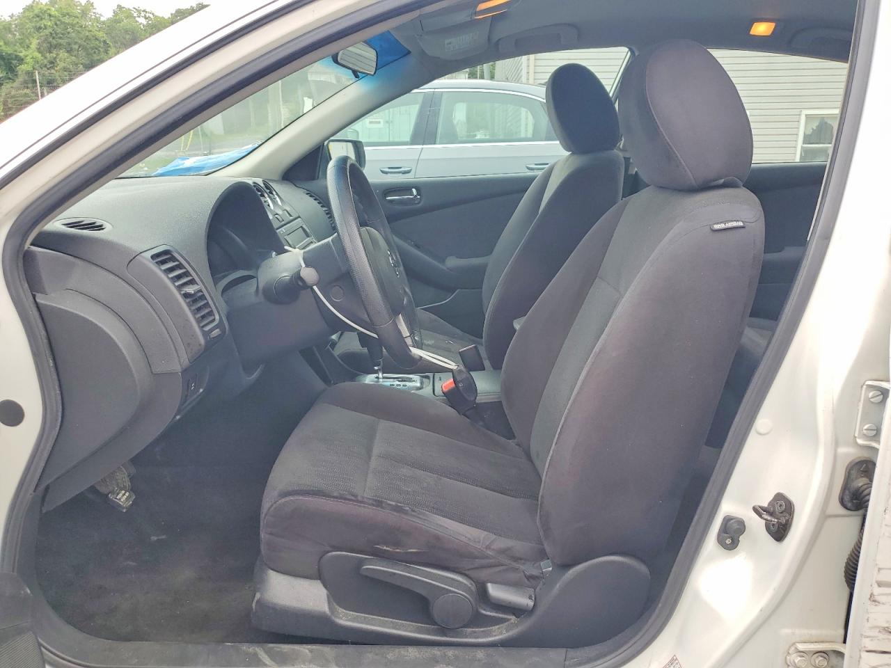 2010 Nissan Altima 2.5 White vin: 1N4AL2AP8AC181518