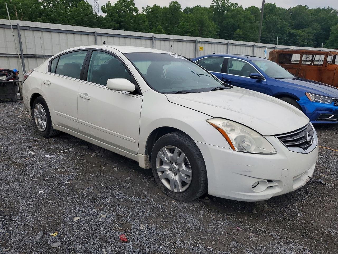 2010 Nissan Altima 2.5 White vin: 1N4AL2AP8AC181518