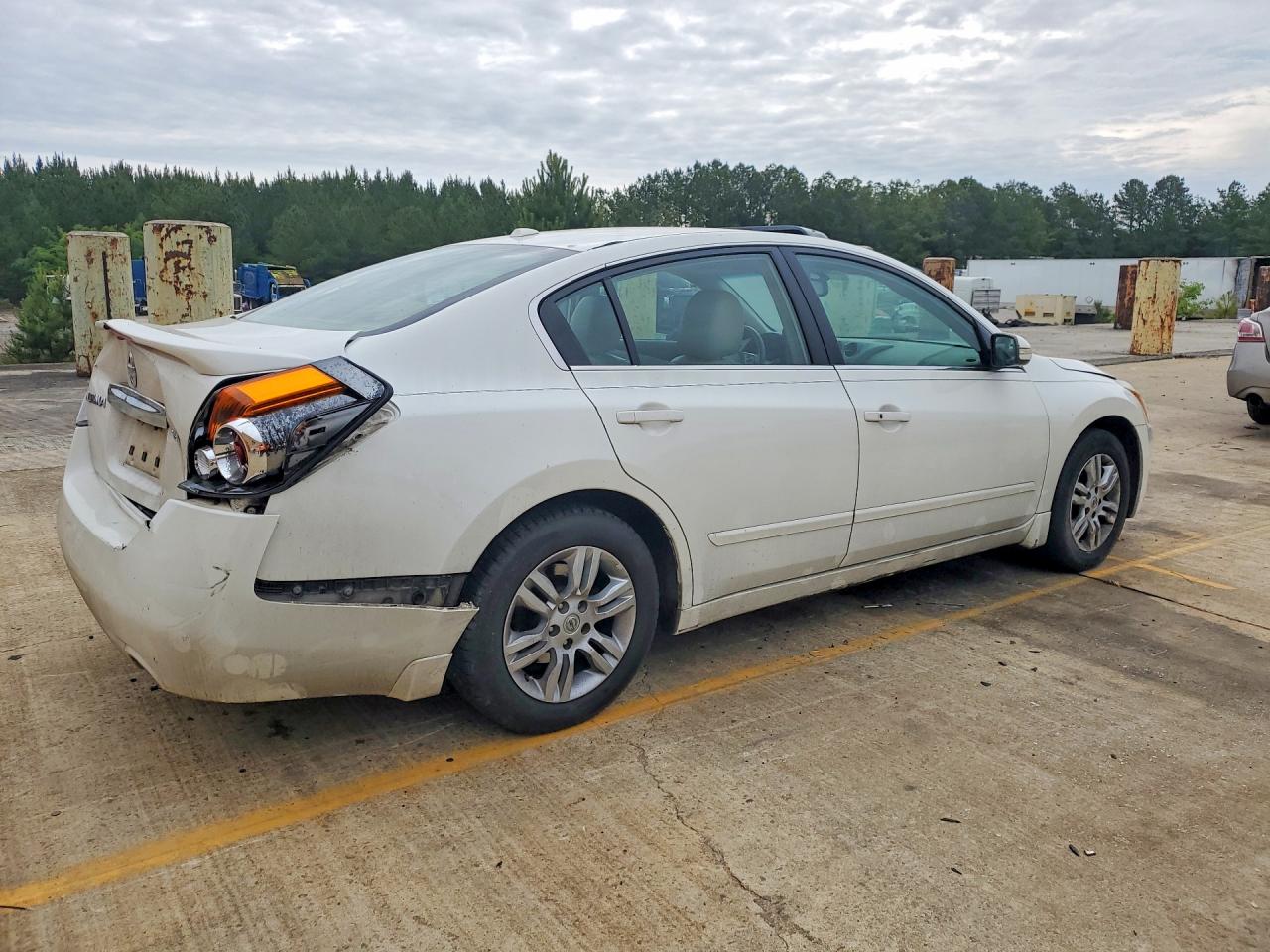 2010 Nissan Altima 2.5 White vin: 1N4AL2AP8AN413703