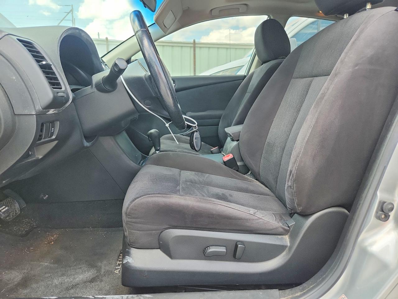 2010 Nissan Altima 2.5 Silver vin: 1N4AL2AP8AN434325