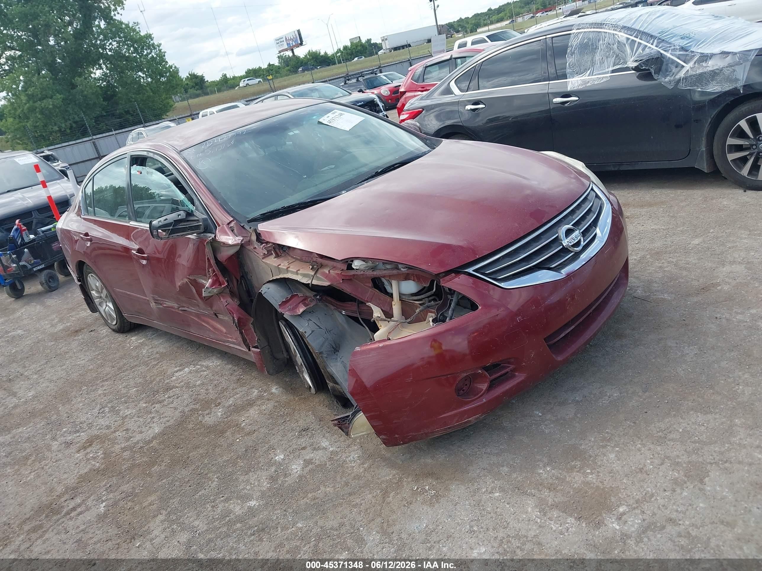 2010 Nissan Altima 2.5 S Red vin: 1N4AL2AP8AN465798