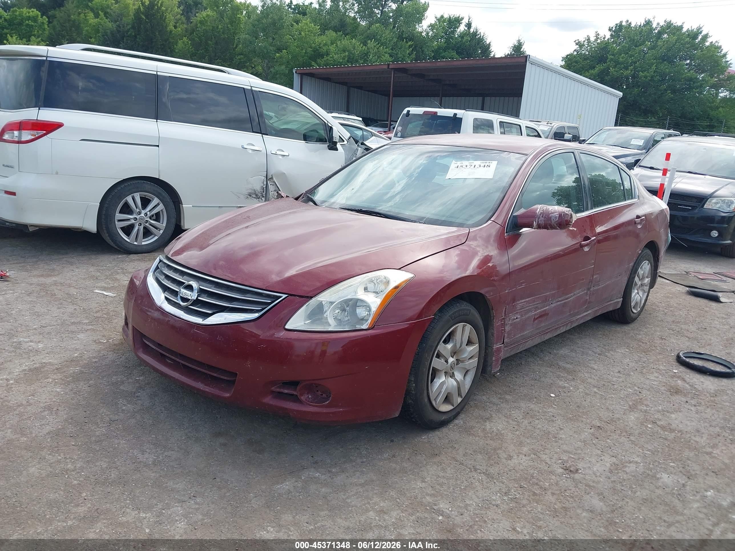 2010 Nissan Altima 2.5 S Red vin: 1N4AL2AP8AN465798
