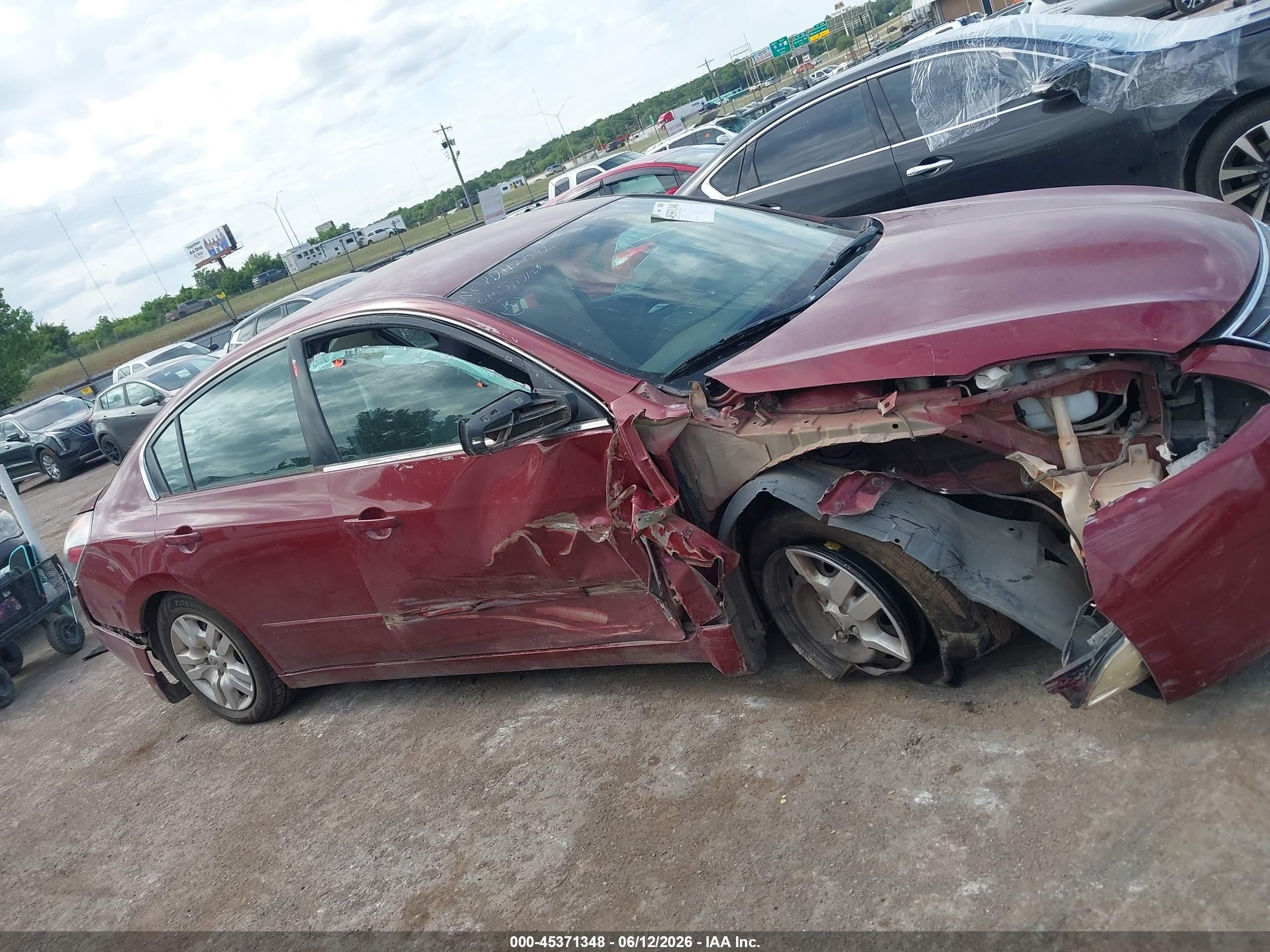 2010 Nissan Altima 2.5 S Red vin: 1N4AL2AP8AN465798