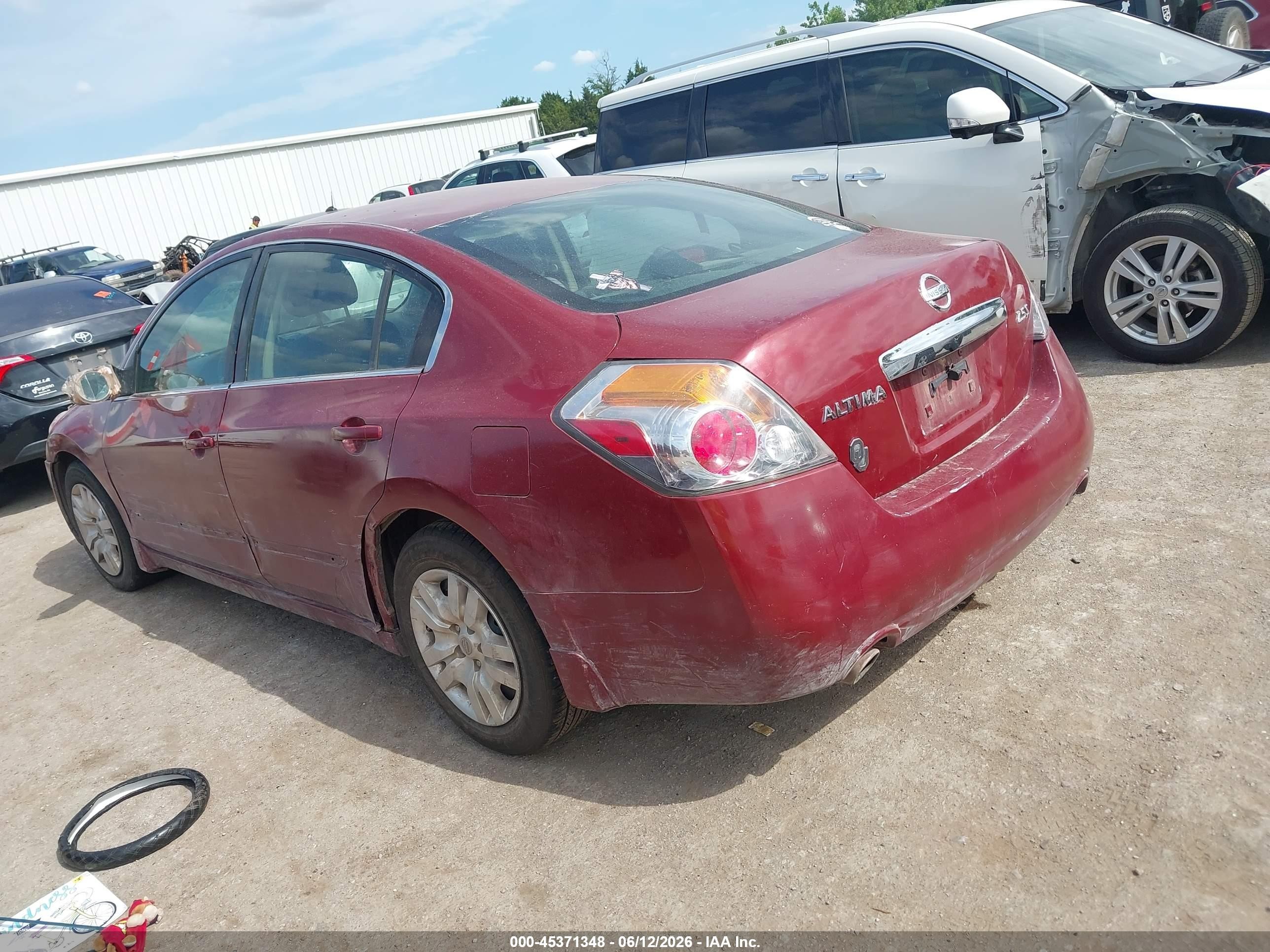 2010 Nissan Altima 2.5 S Red vin: 1N4AL2AP8AN465798