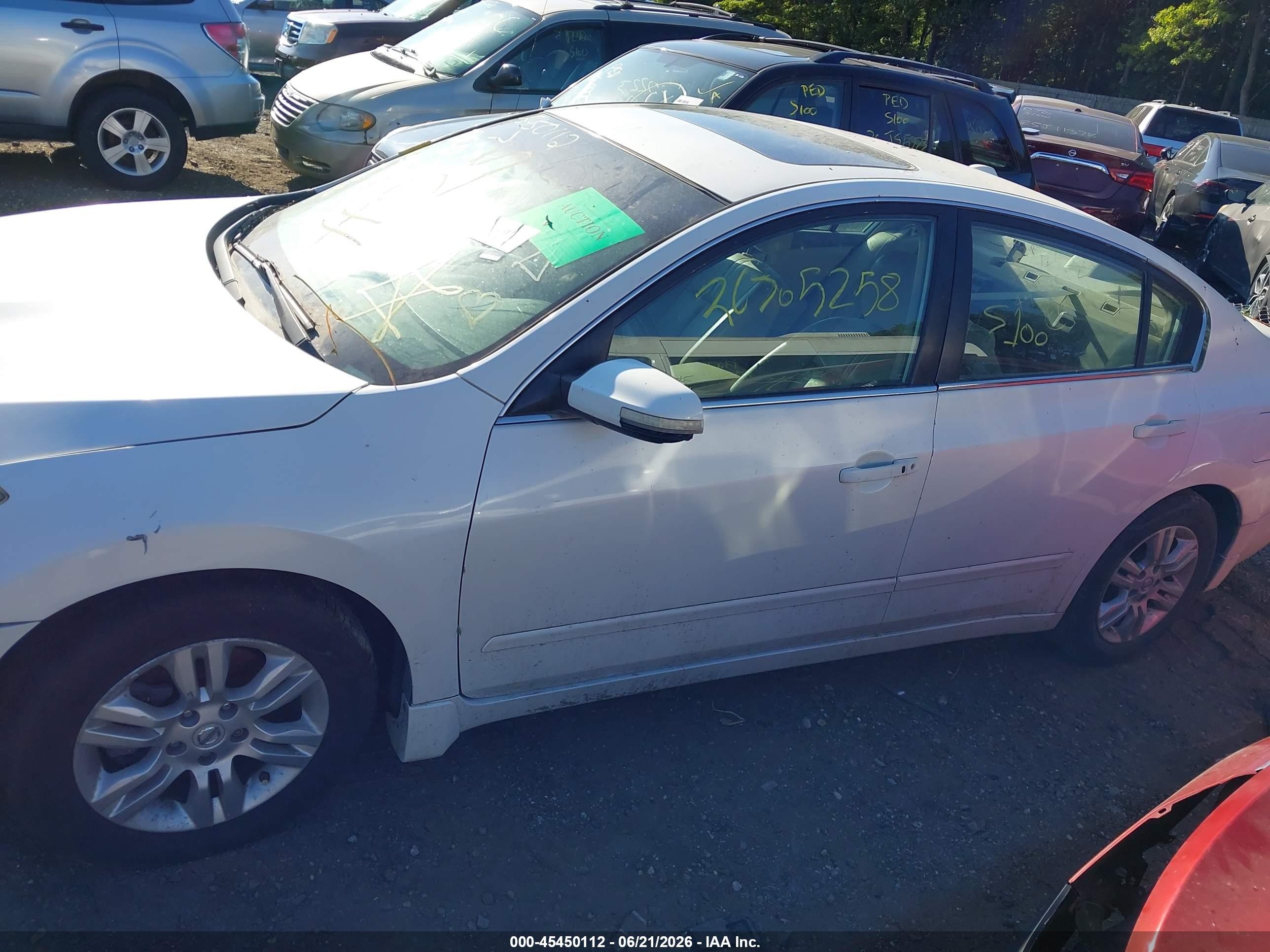 2010 Nissan Altima 2.5 S White vin: 1N4AL2AP8AN498817