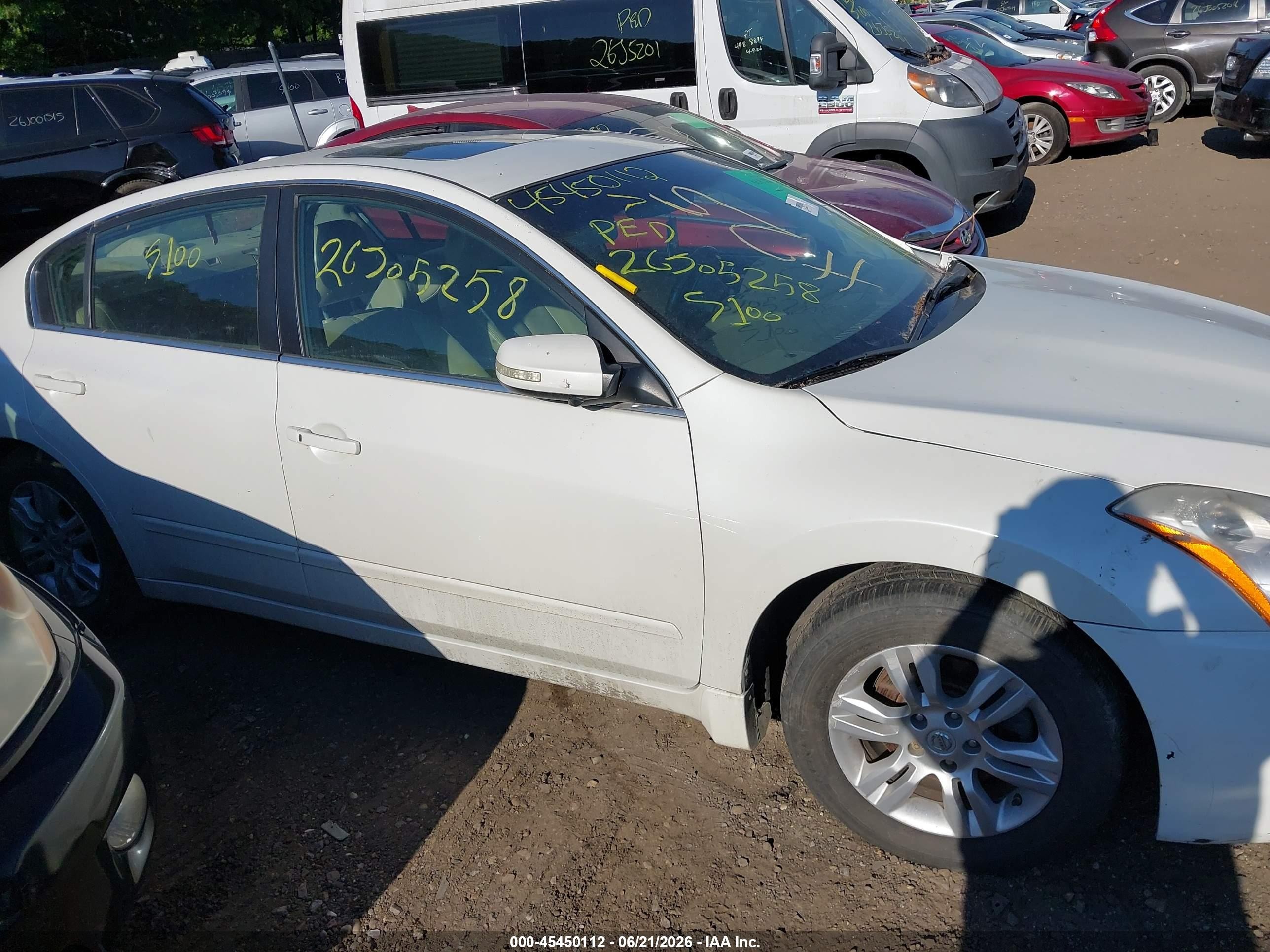 2010 Nissan Altima 2.5 S White vin: 1N4AL2AP8AN498817
