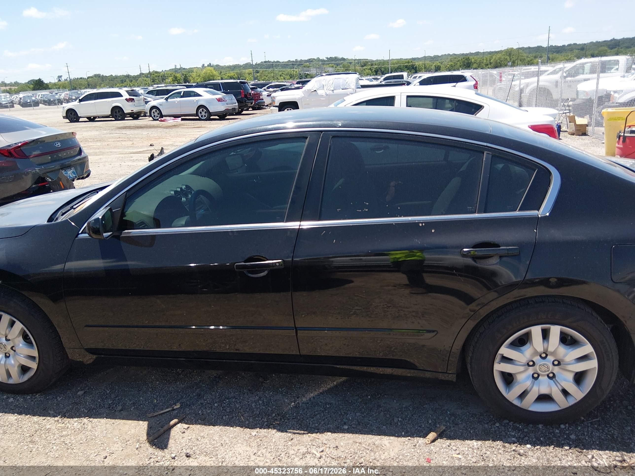 2010 Nissan Altima 2.5 Black vin: 1N4AL2AP8AN507757