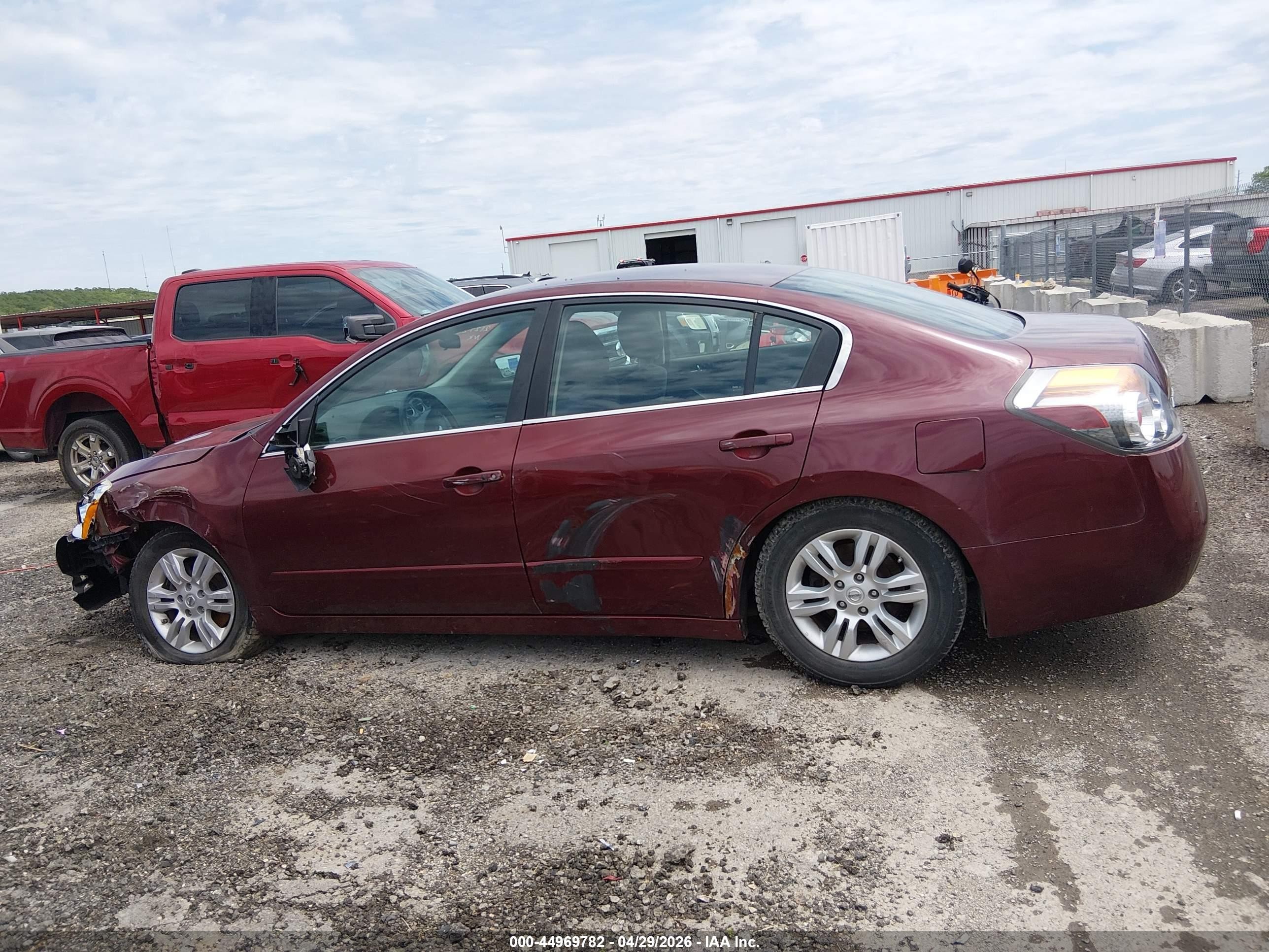 2010 Nissan Altima 2.5 S Maroon vin: 1N4AL2AP8AN510027