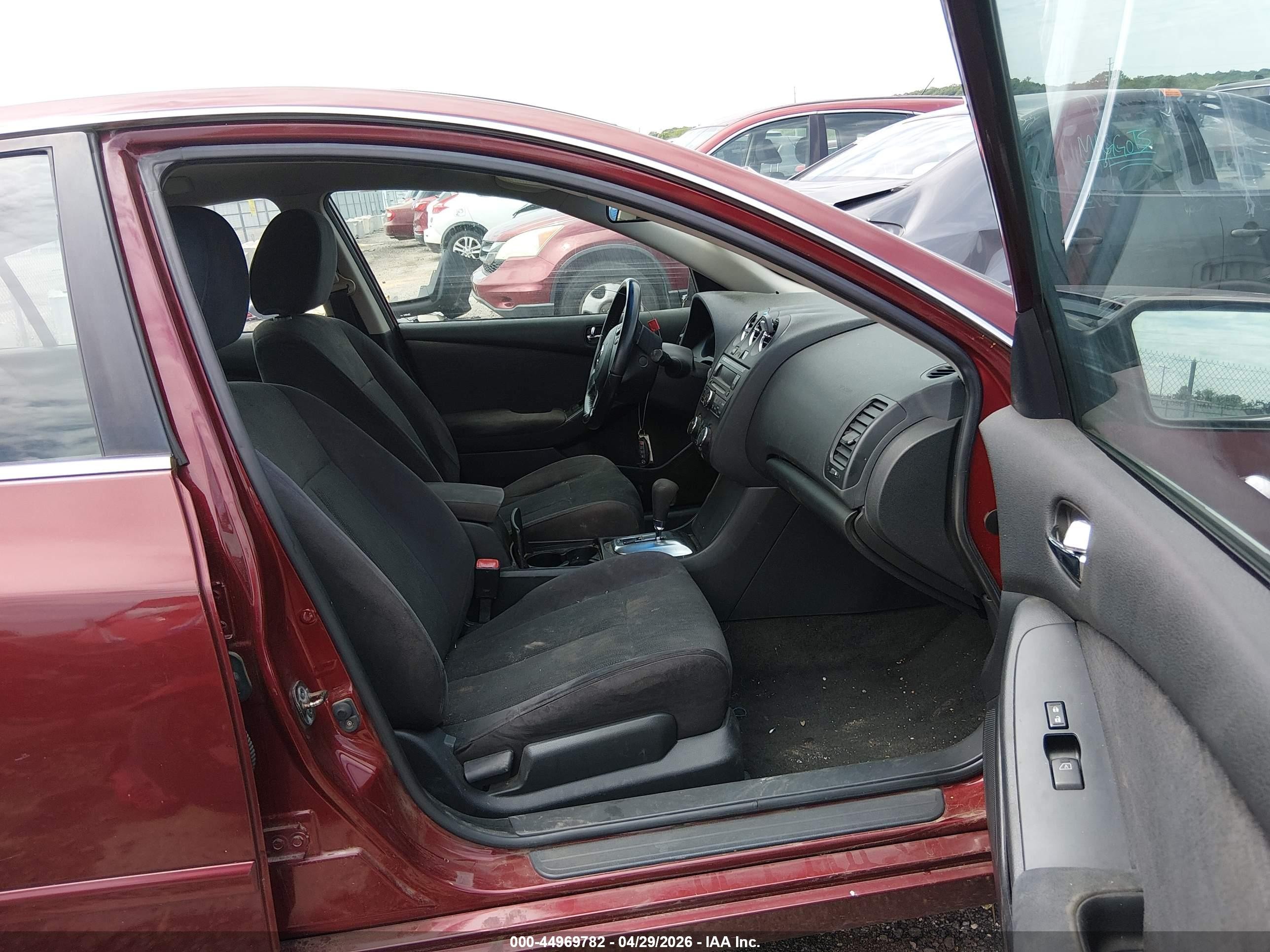 2010 Nissan Altima 2.5 S Maroon vin: 1N4AL2AP8AN510027