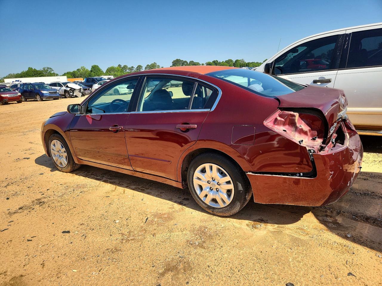 2010 Nissan Altima 2.5 Burgundy vin: 1N4AL2AP8AN514417
