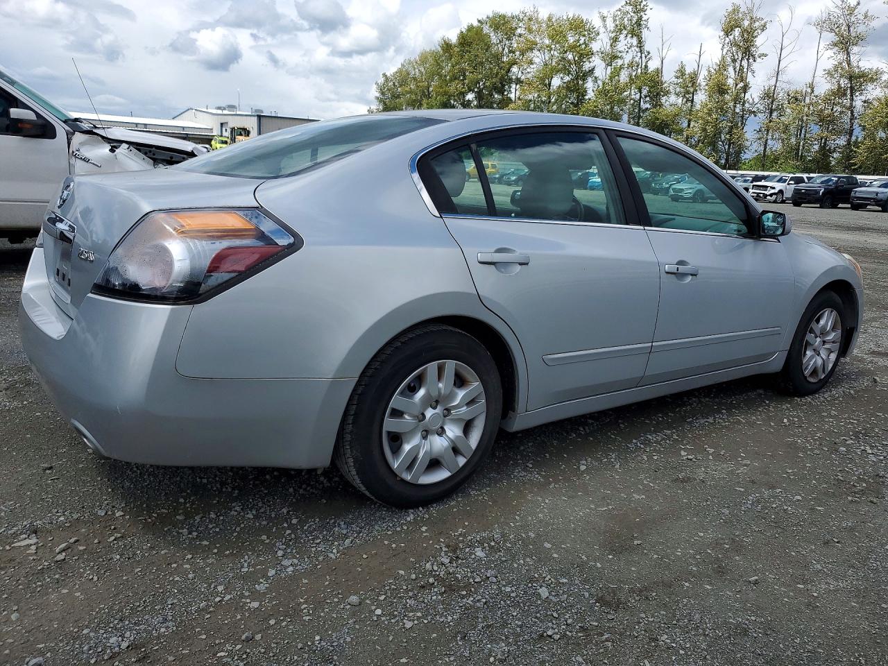 2010 Nissan Altima 2.5 Silver vin: 1N4AL2AP8AN534408
