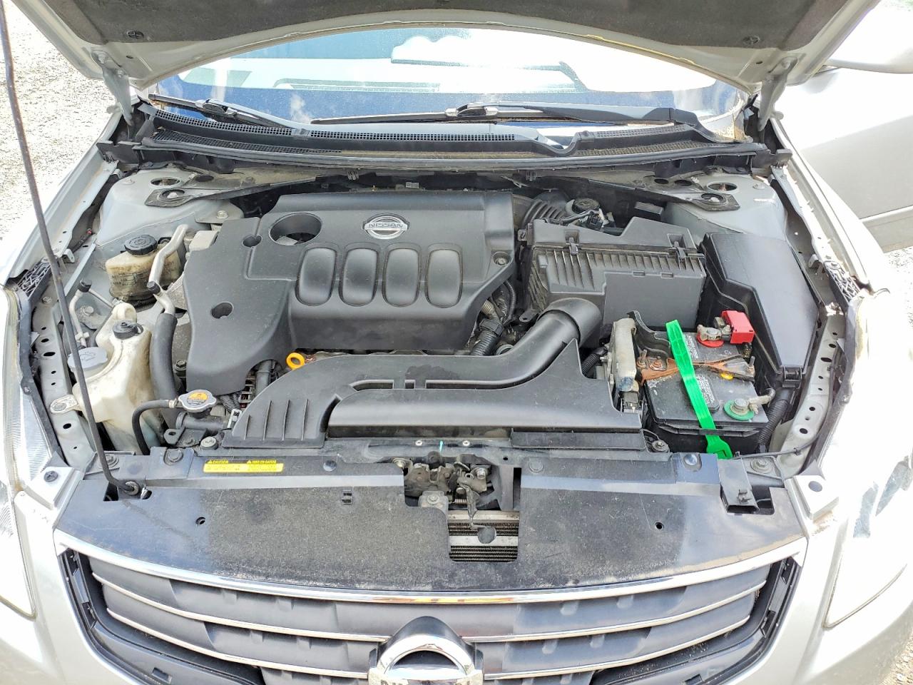 2010 Nissan Altima 2.5 Silver vin: 1N4AL2AP8AN534408