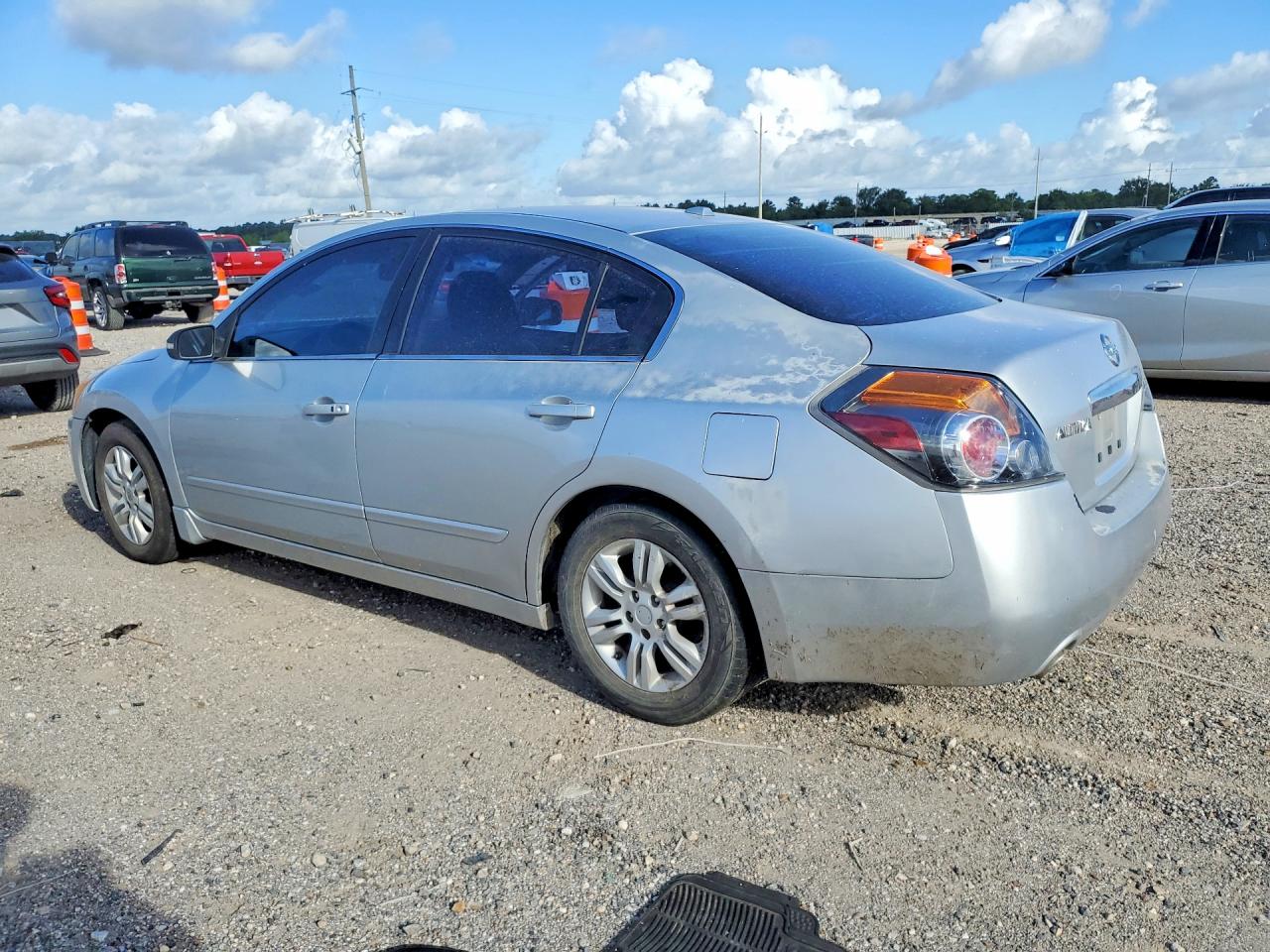 2010 Nissan Altima 2.5 Silver vin: 1N4AL2AP8AN553444