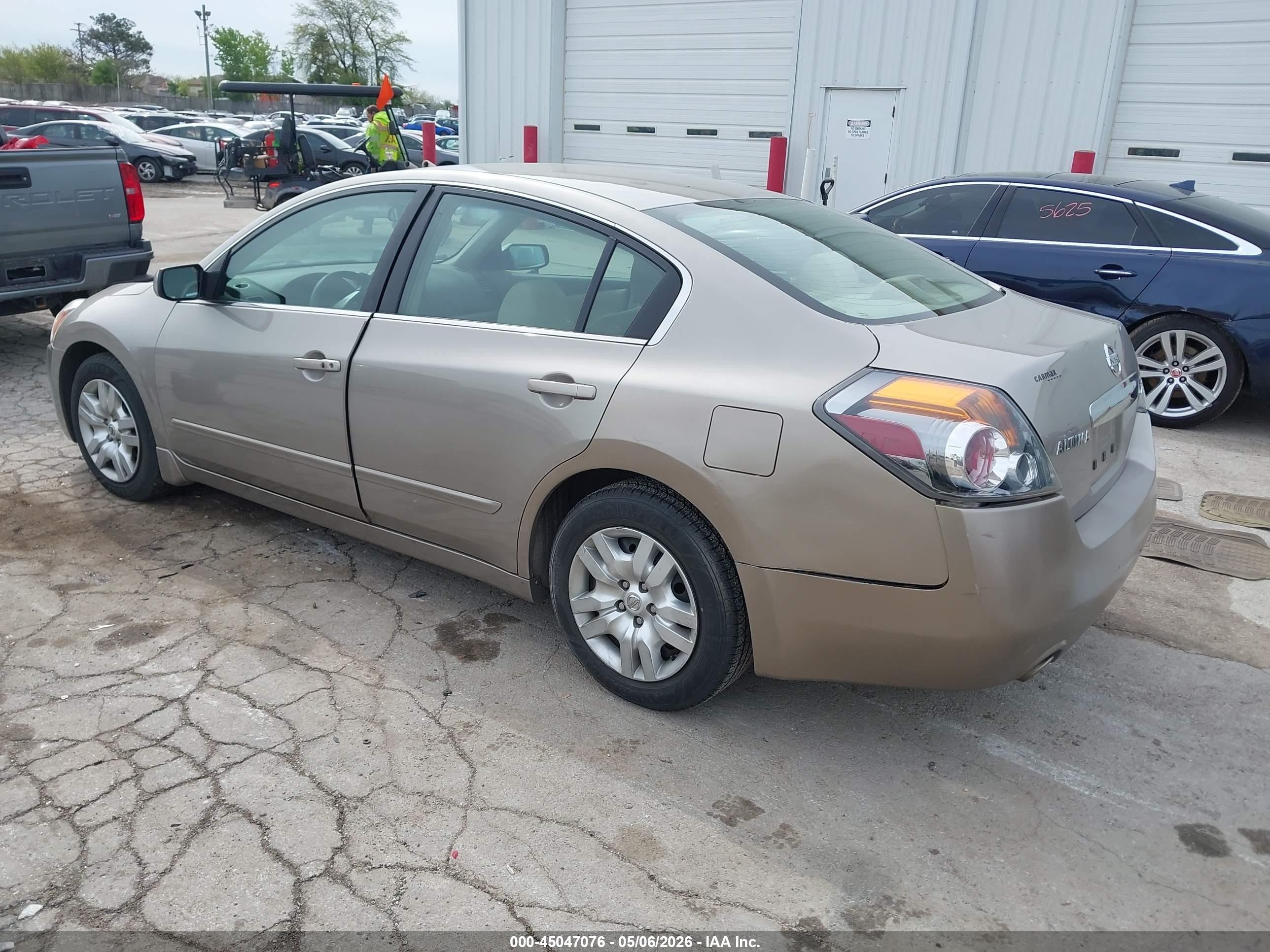 2011 Nissan Altima 2.5 S Желто-коричневый vin: 1N4AL2AP8BC106917