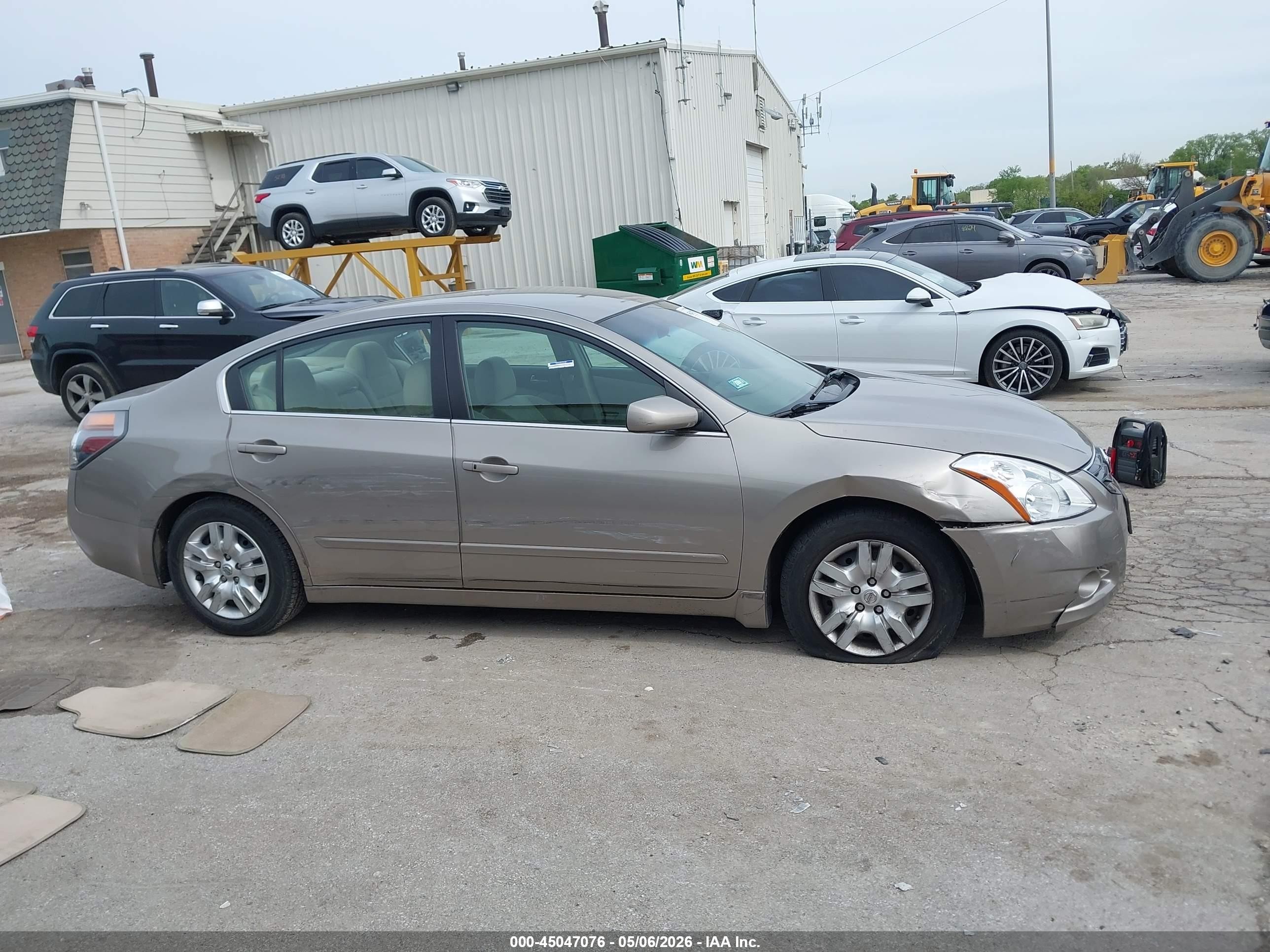 2011 Nissan Altima 2.5 S Желто-коричневый vin: 1N4AL2AP8BC106917