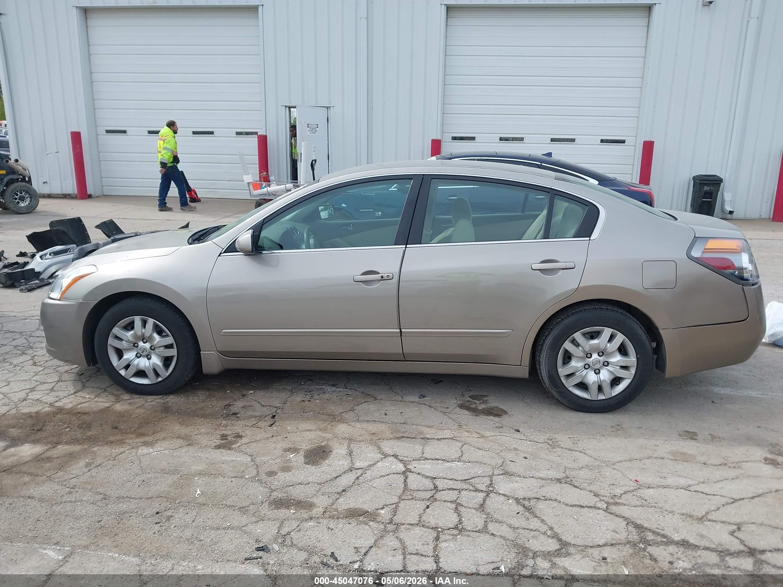 2011 Nissan Altima 2.5 S Желто-коричневый vin: 1N4AL2AP8BC106917