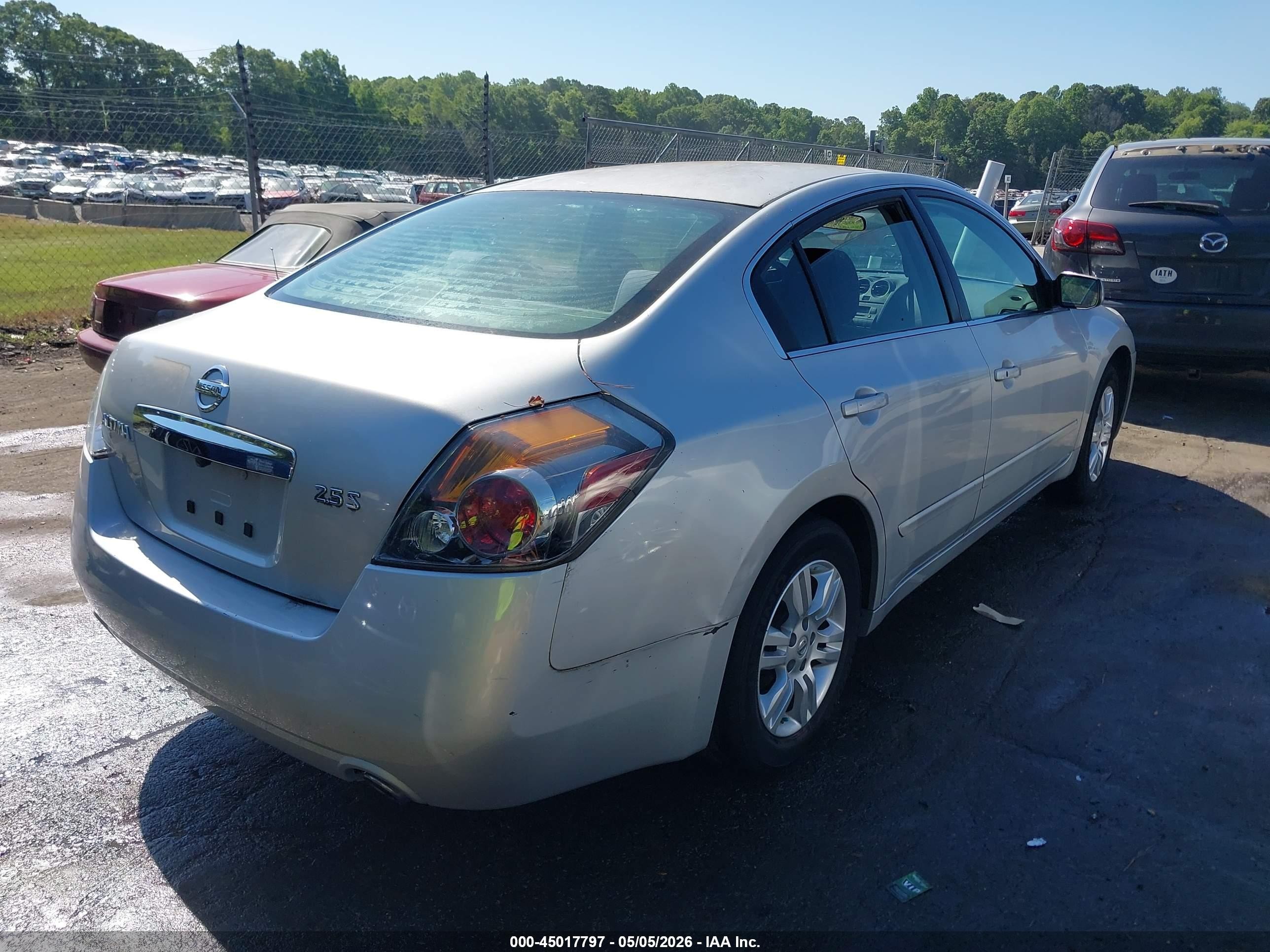 2011 Nissan Altima 2.5 S Silver vin: 1N4AL2AP8BC114242
