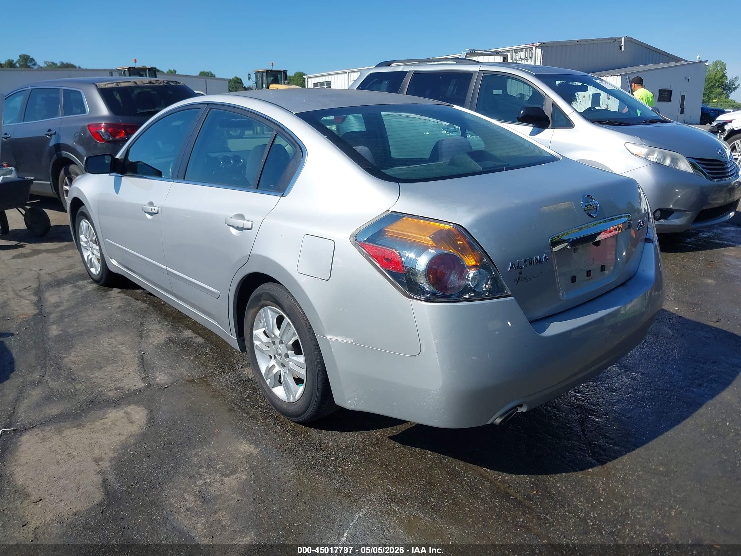 2011 Nissan Altima 2.5 S Silver vin: 1N4AL2AP8BC114242