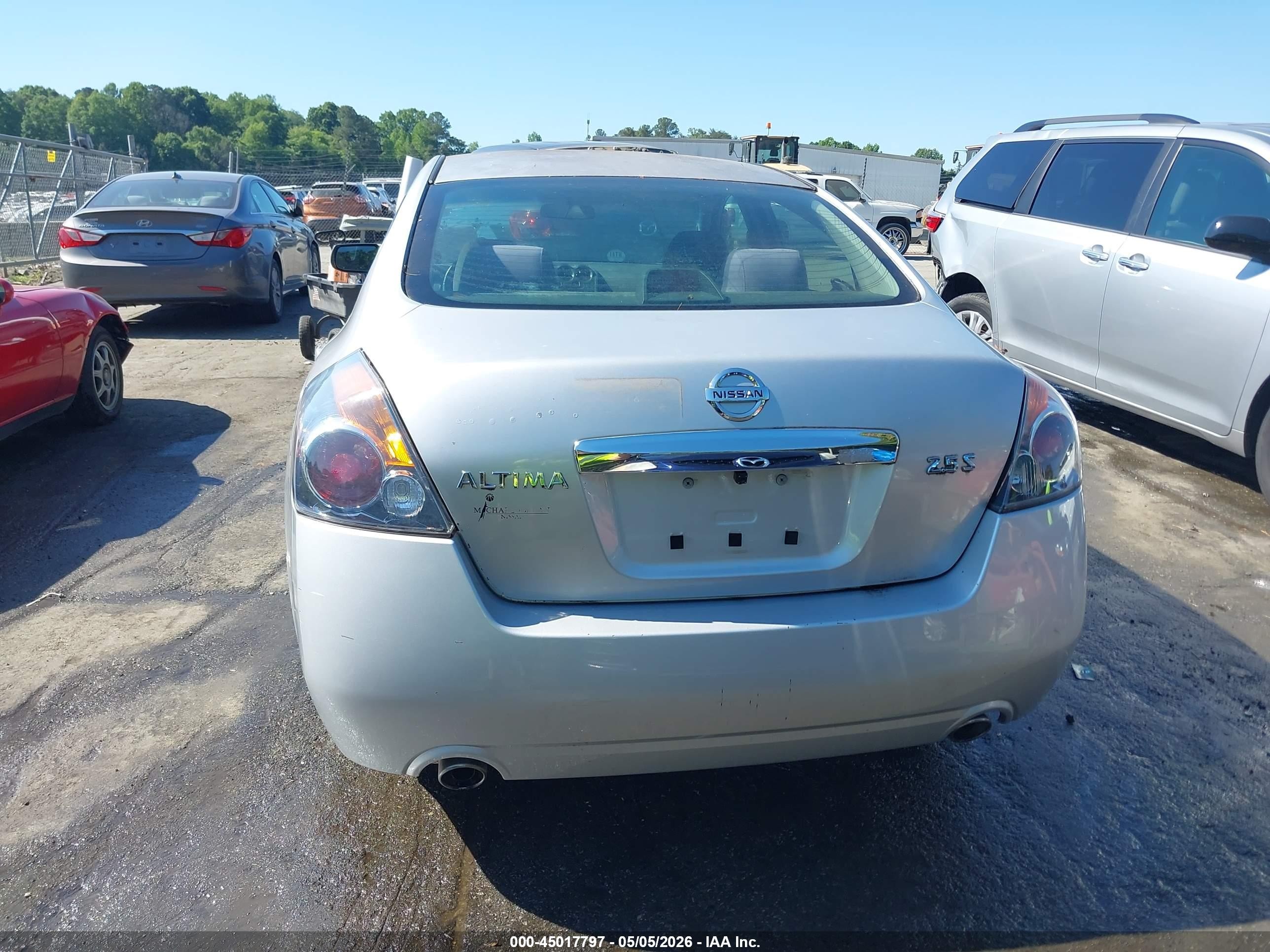 2011 Nissan Altima 2.5 S Silver vin: 1N4AL2AP8BC114242