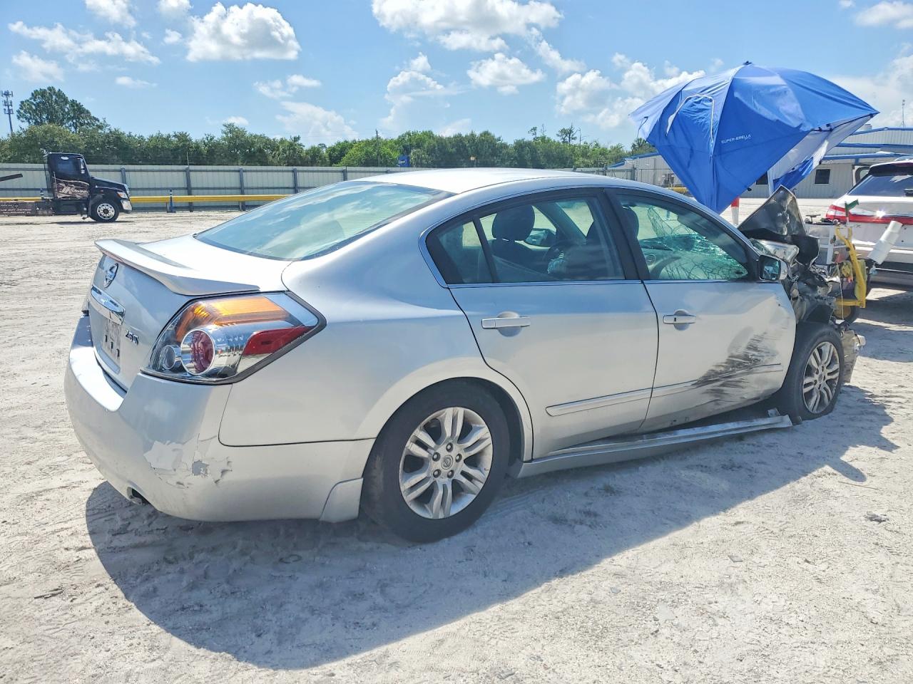 2011 Nissan Altima 2.5 Silver vin: 1N4AL2AP8BC138458