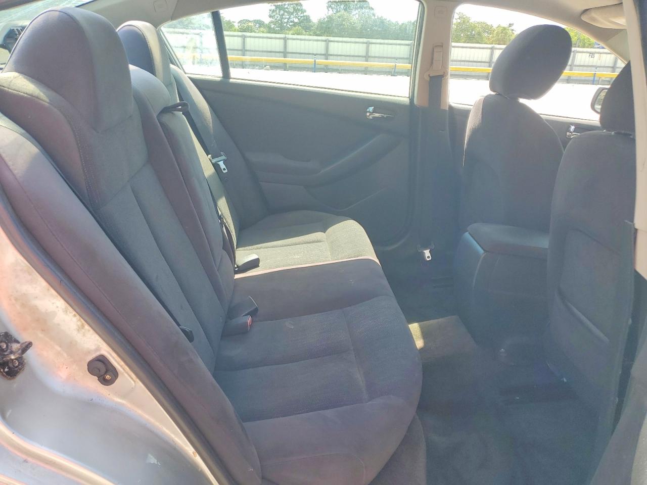 2011 Nissan Altima 2.5 Silver vin: 1N4AL2AP8BC138458